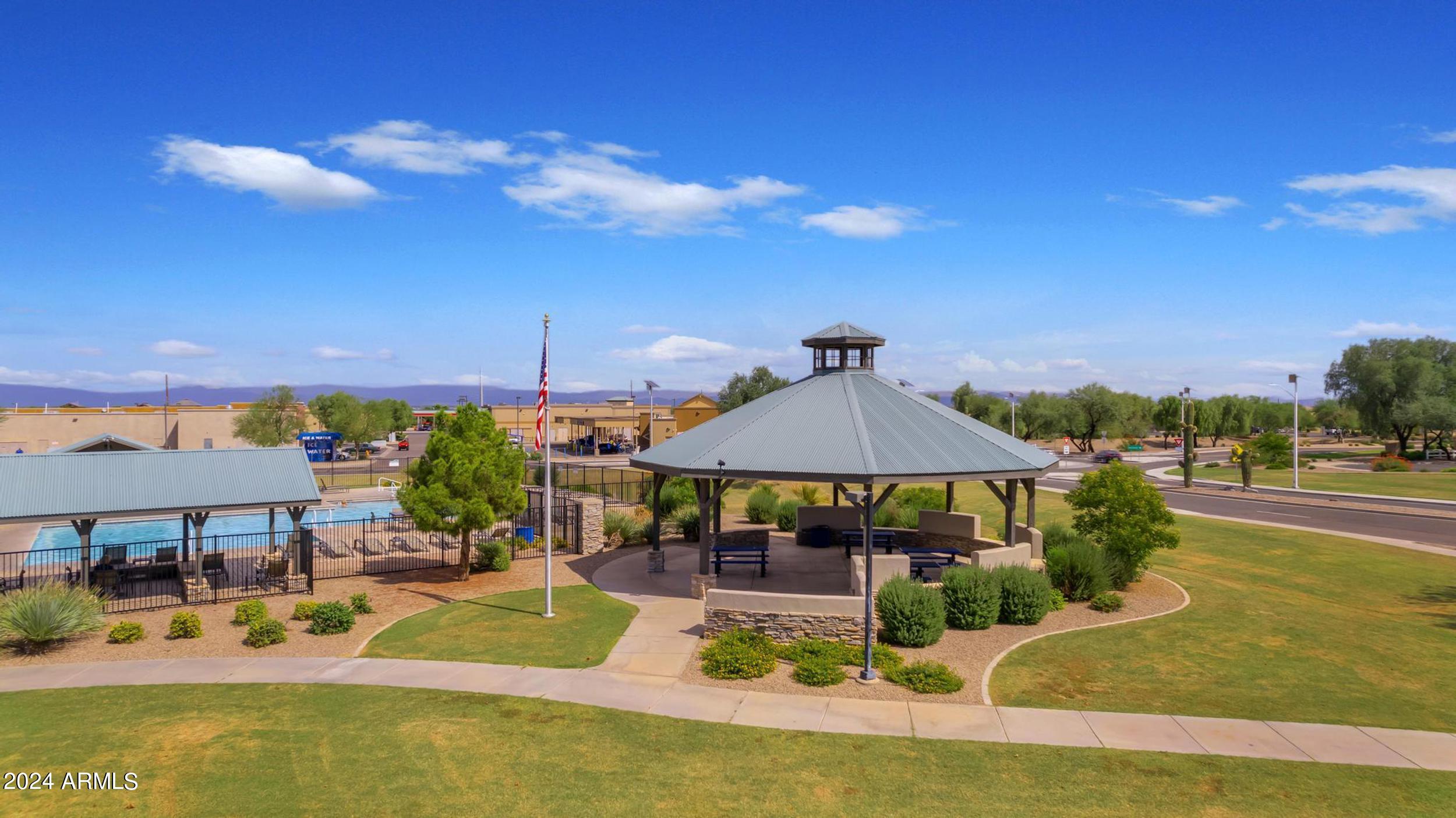 30675 N BAREBACK Trail