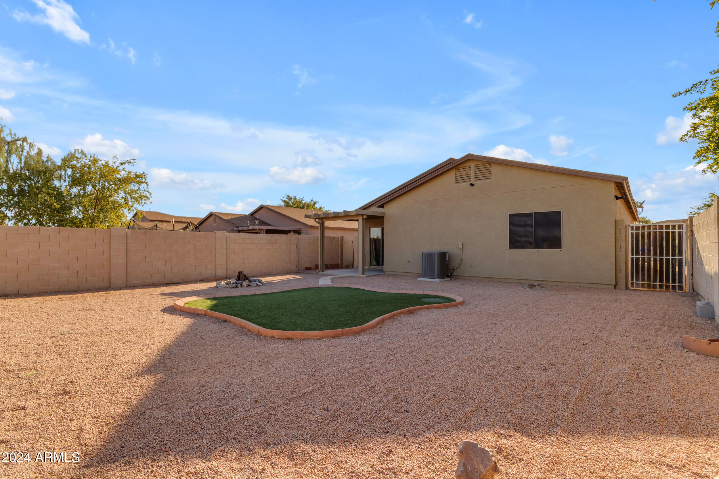 30675 N BAREBACK Trail