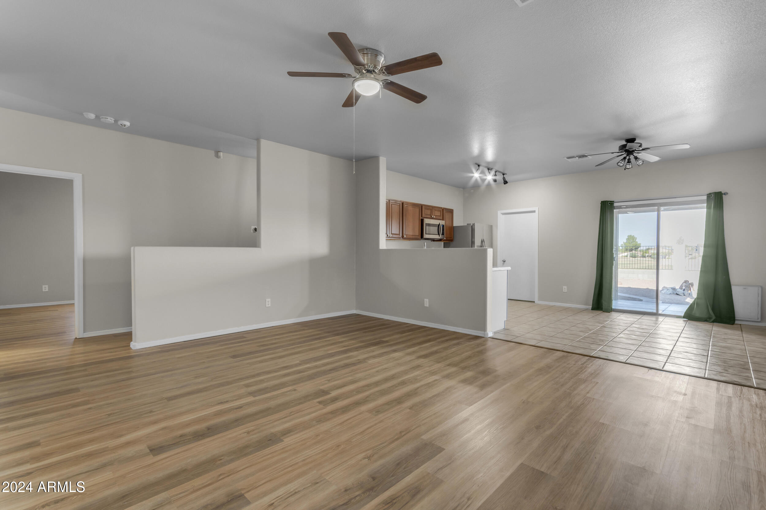 30675 N BAREBACK Trail