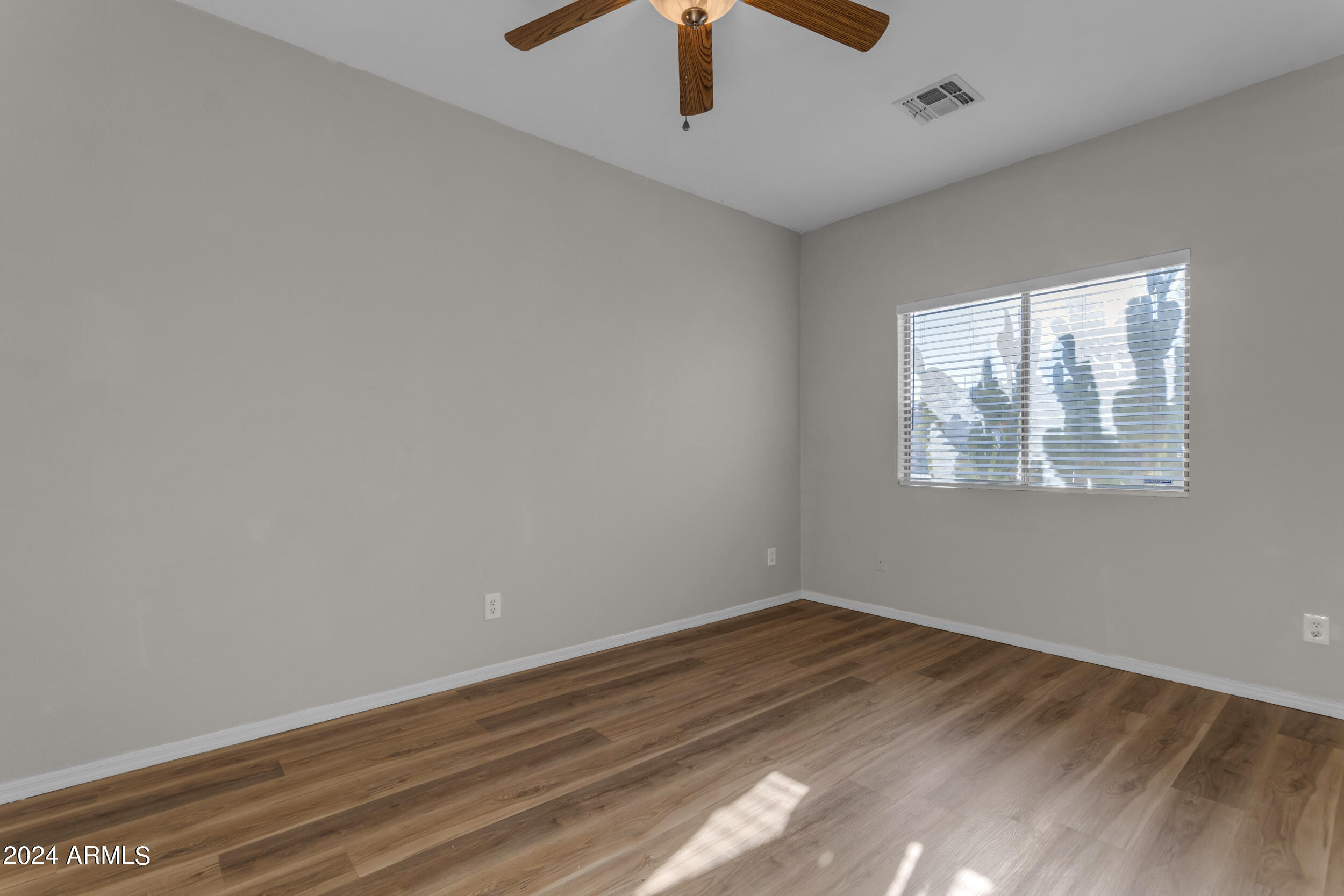 30675 N BAREBACK Trail