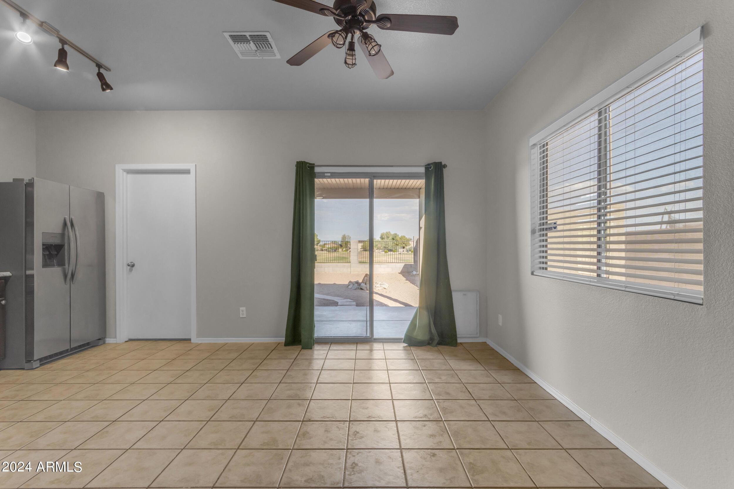 30675 N BAREBACK Trail