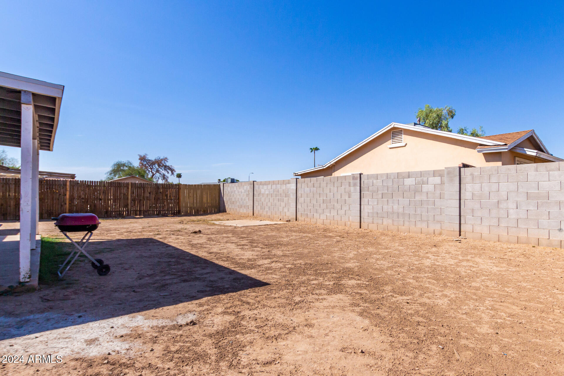 7924 W HIGHLAND Avenue