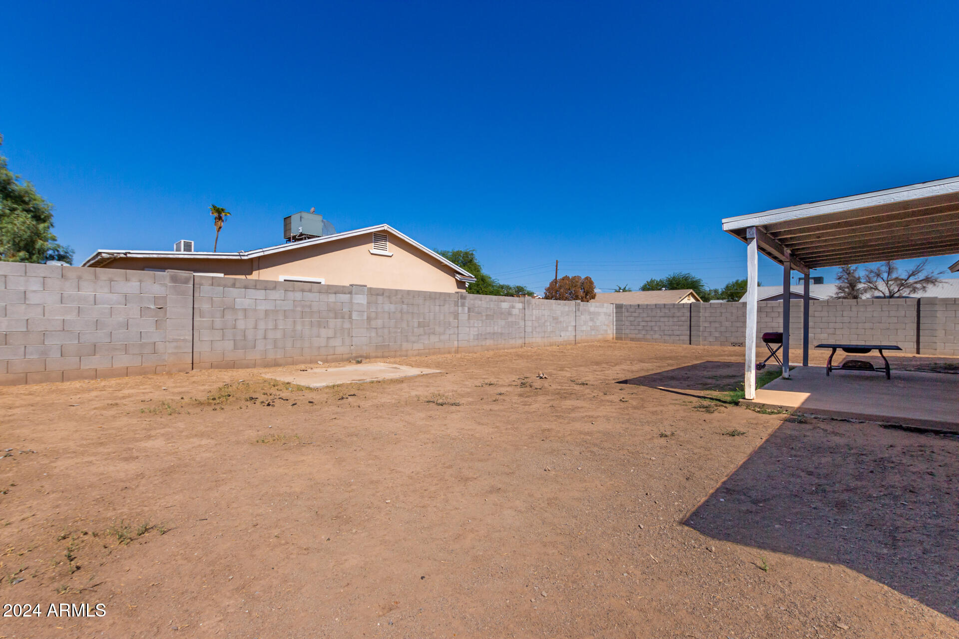 7924 W HIGHLAND Avenue