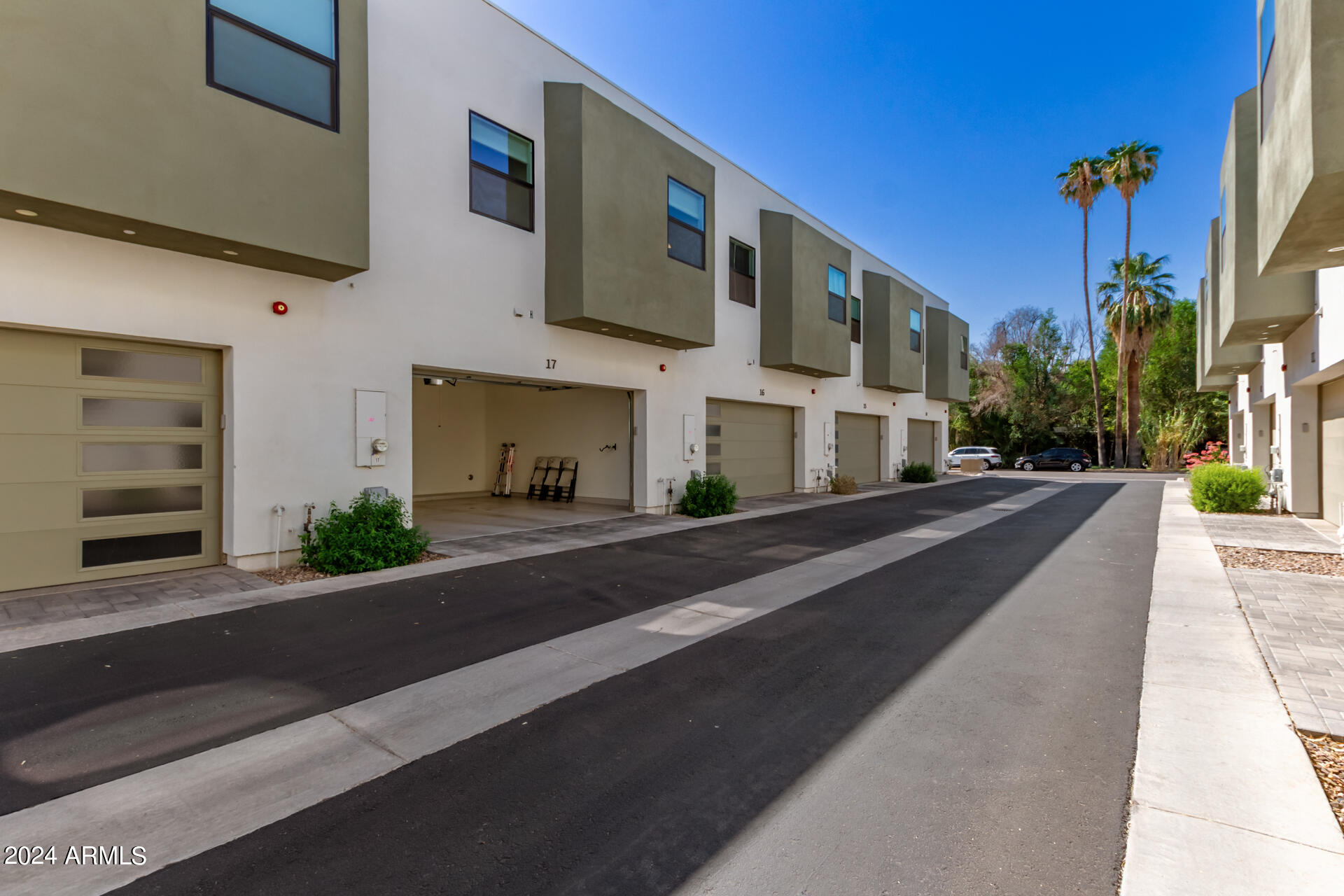 5151 N 13TH Place # 17