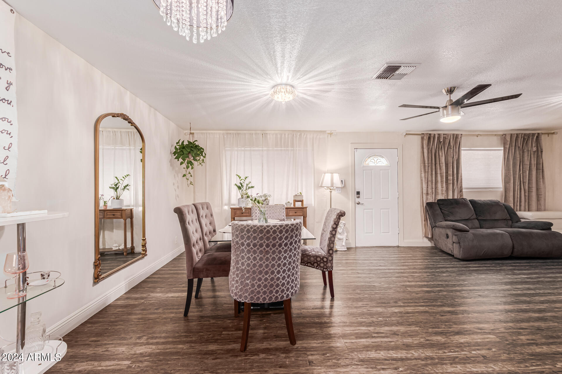 1821 W BEHREND Drive