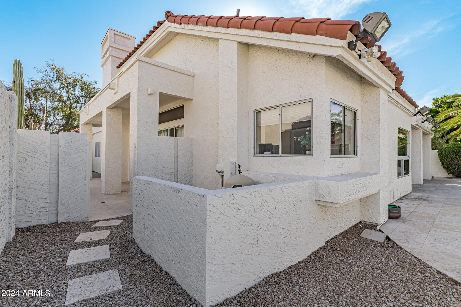 10810 E BELLA VISTA Drive