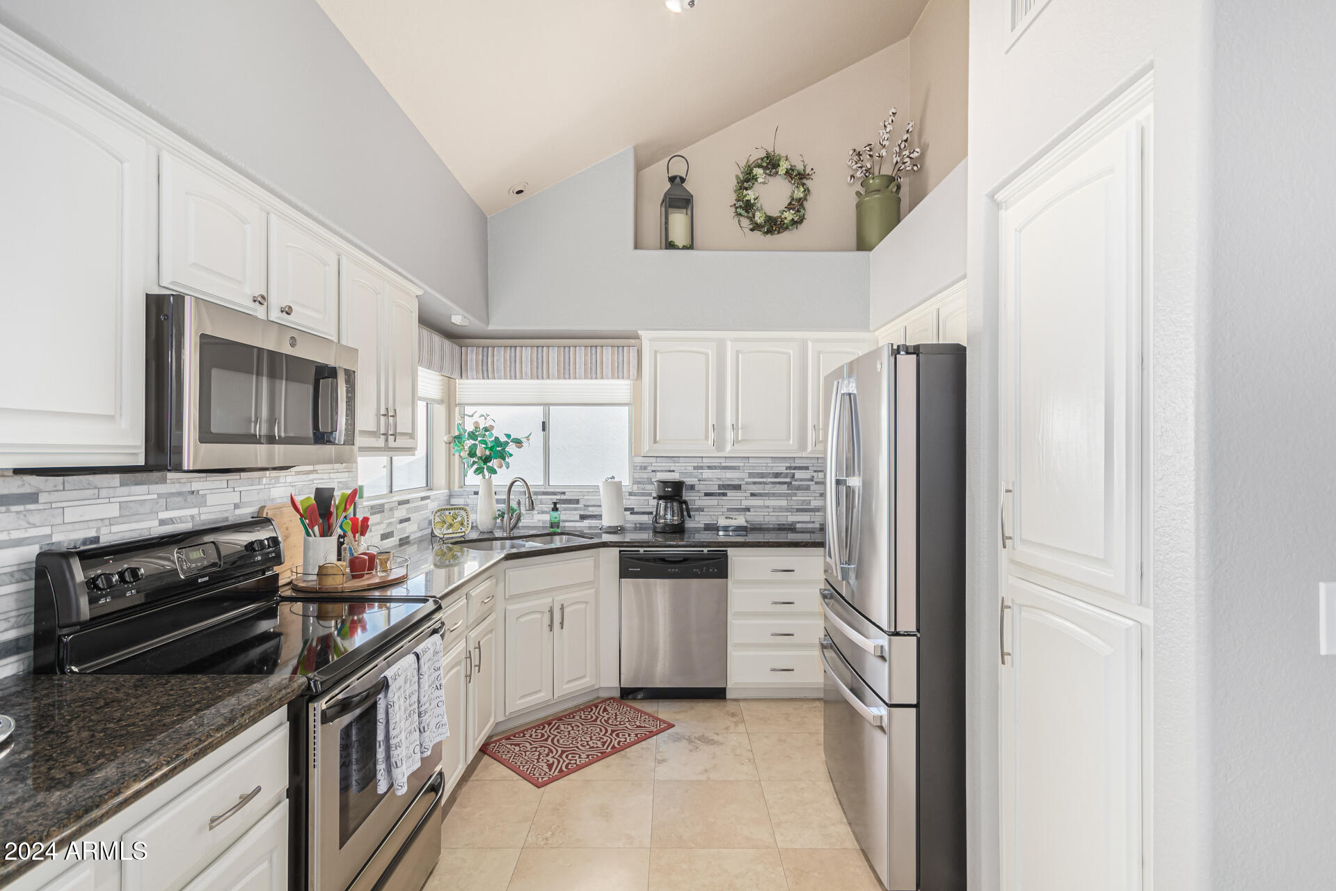 10810 E BELLA VISTA Drive