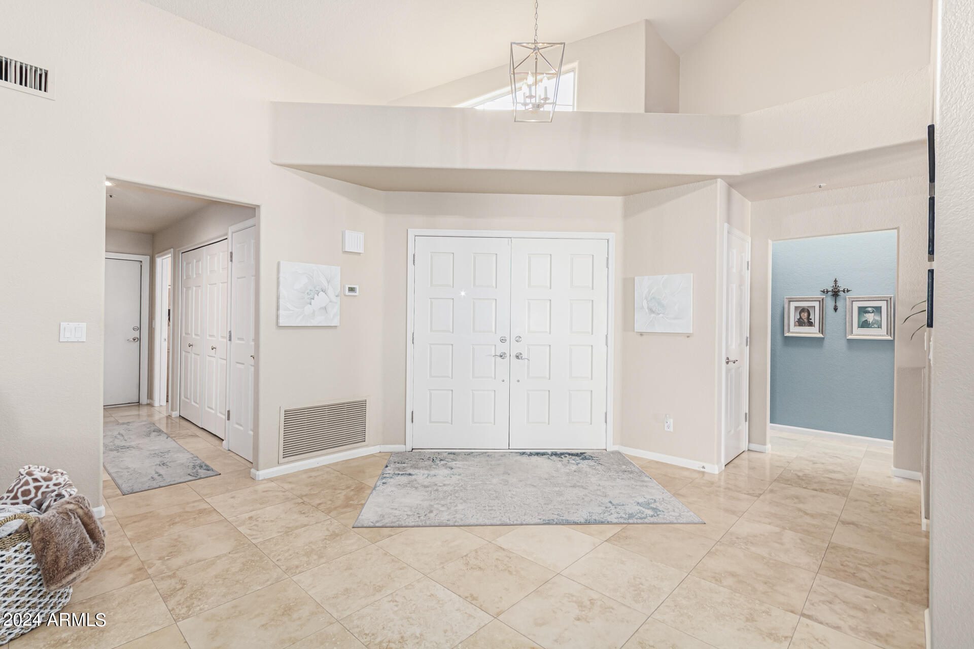 10810 E BELLA VISTA Drive