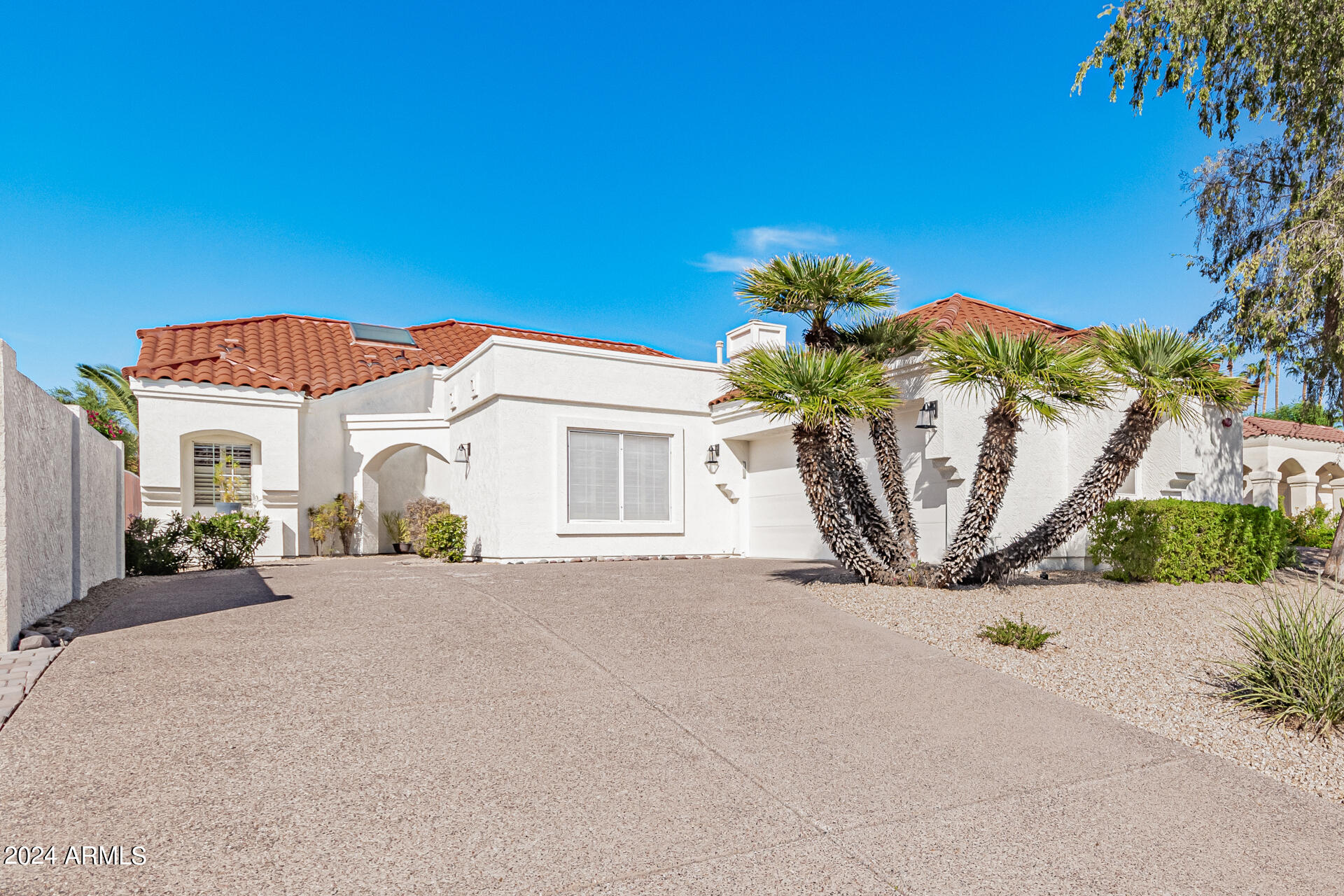 10810 E BELLA VISTA Drive