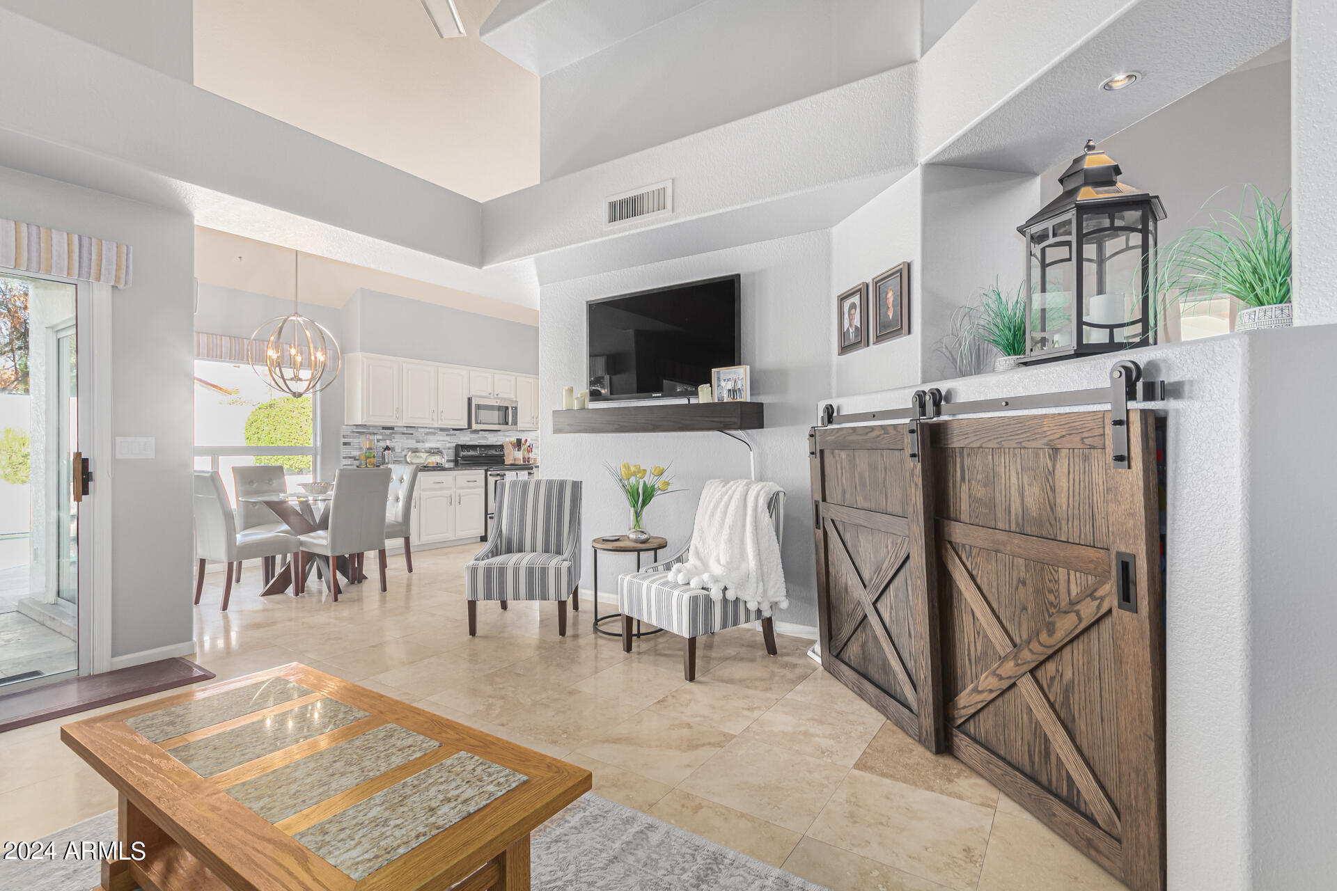 10810 E BELLA VISTA Drive