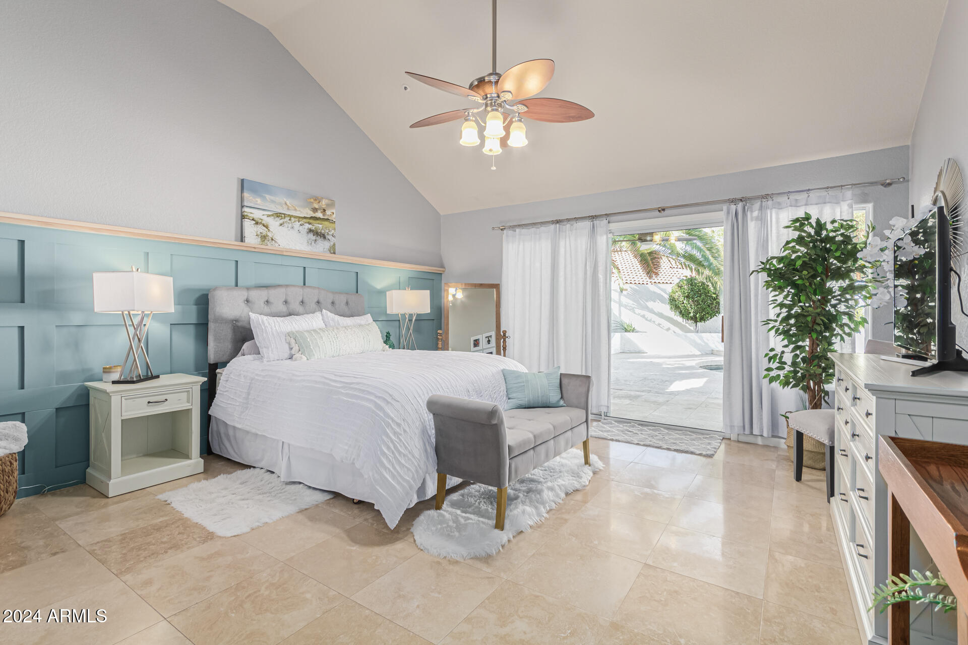 10810 E BELLA VISTA Drive