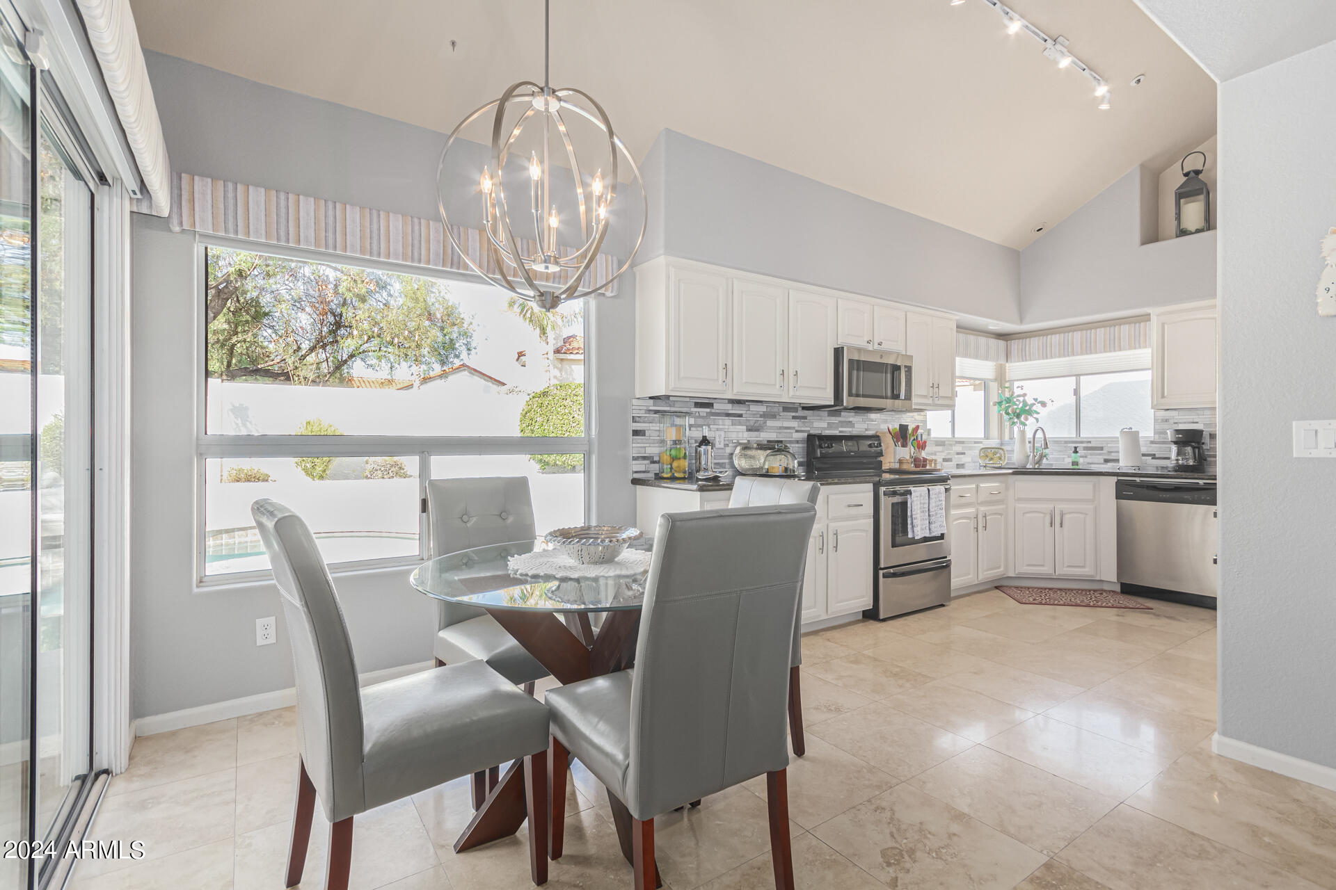 10810 E BELLA VISTA Drive