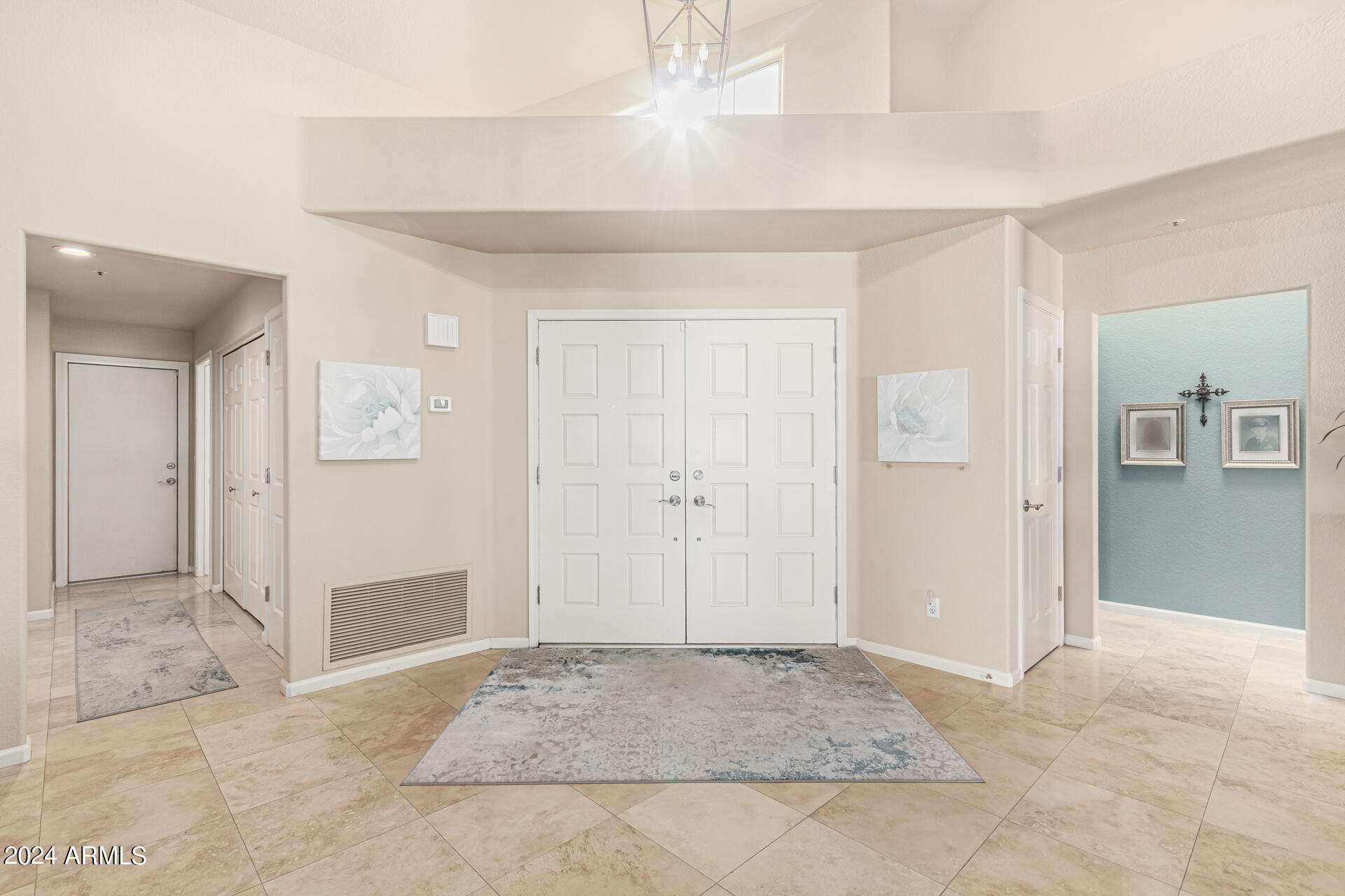 10810 E BELLA VISTA Drive