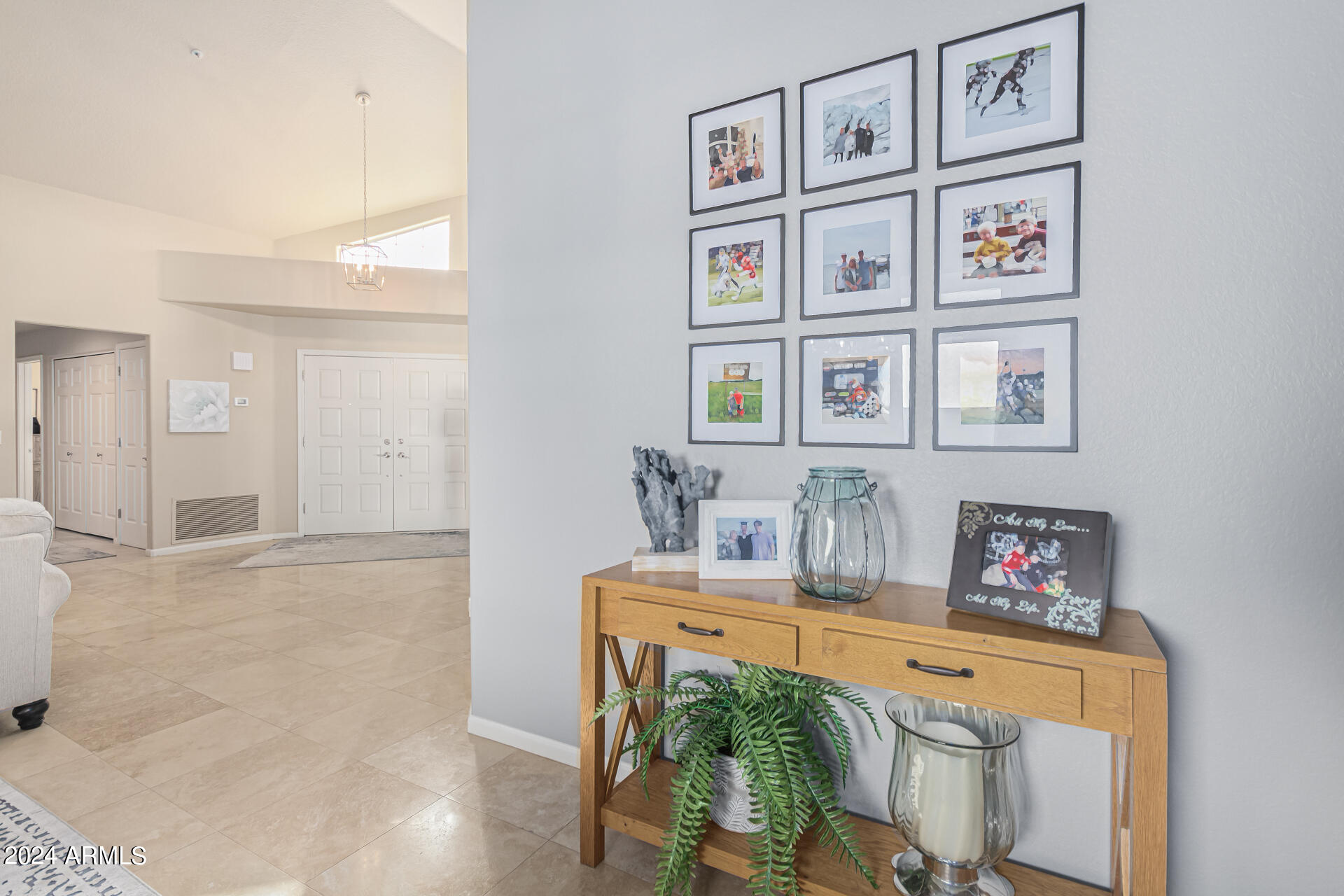 10810 E BELLA VISTA Drive