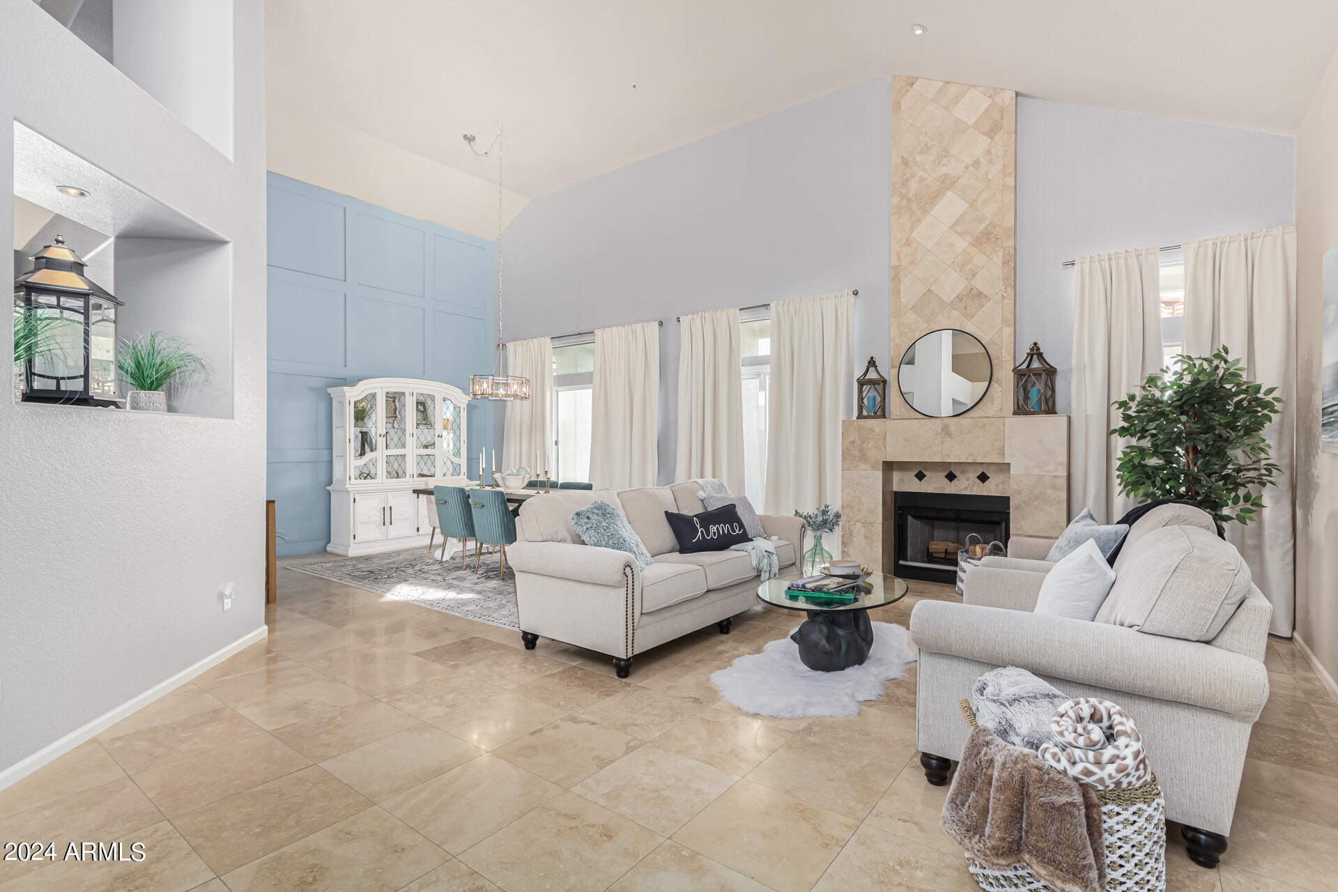 10810 E BELLA VISTA Drive