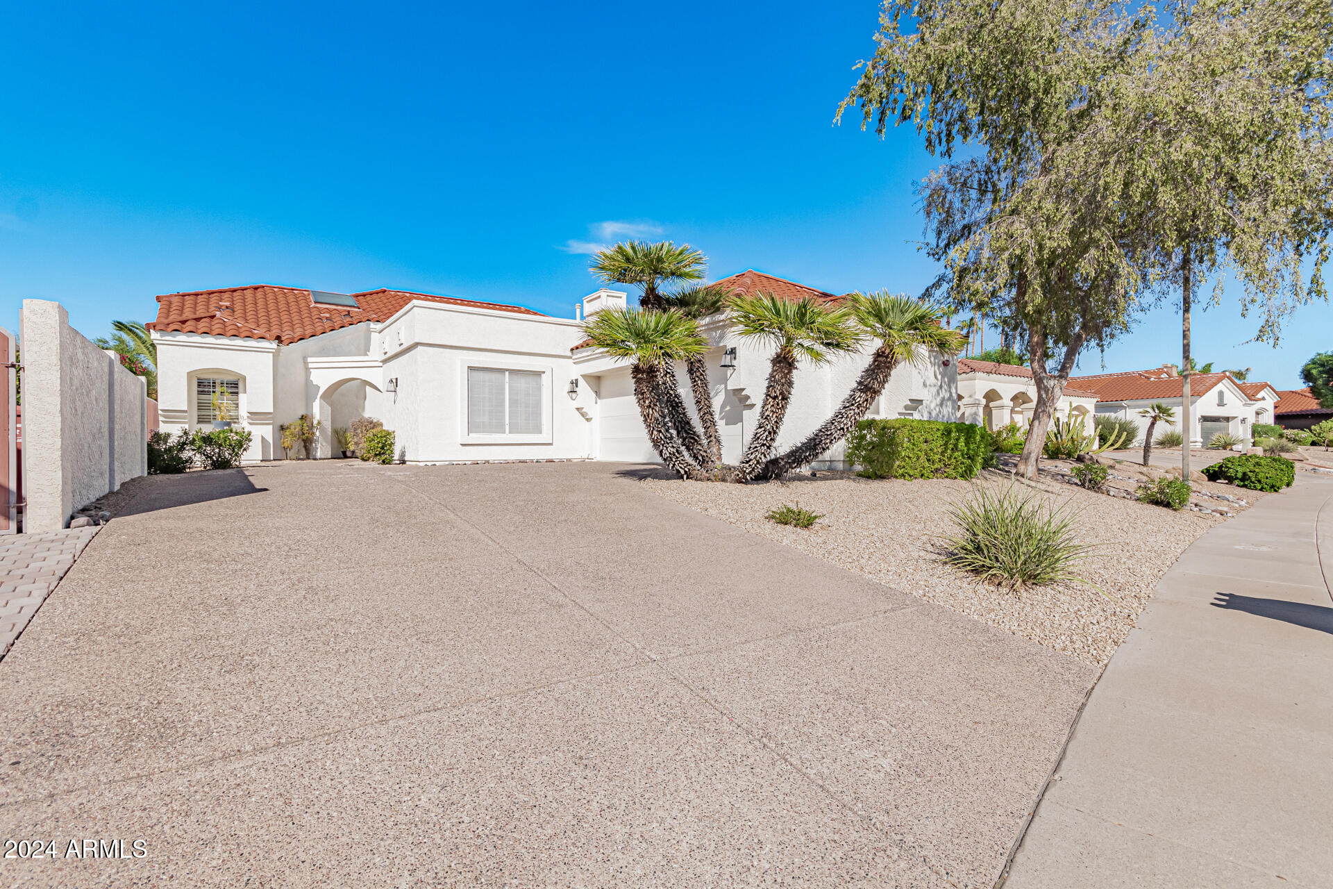 10810 E BELLA VISTA Drive