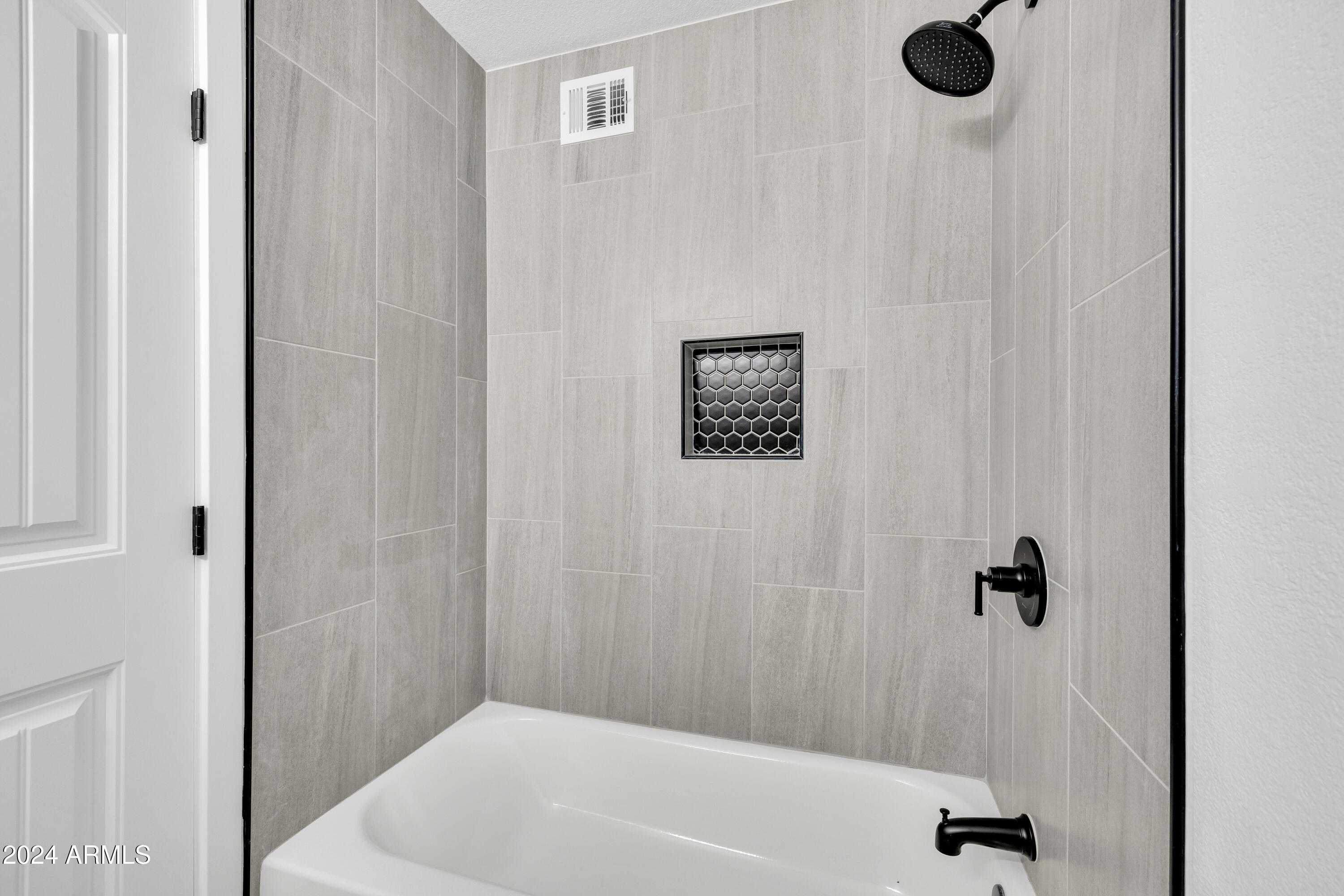 1342 W EMERALD Avenue # 256