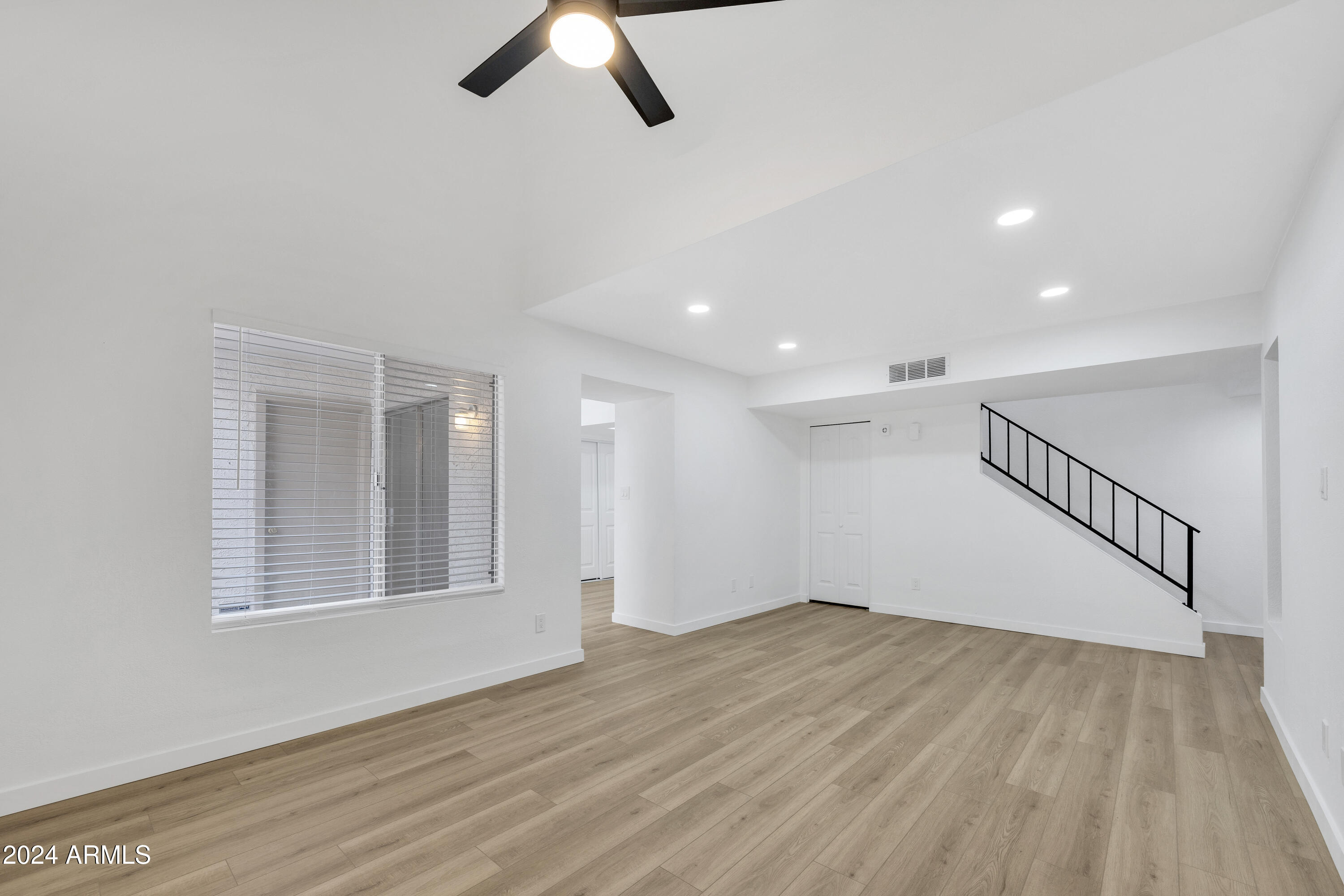 1342 W EMERALD Avenue # 256
