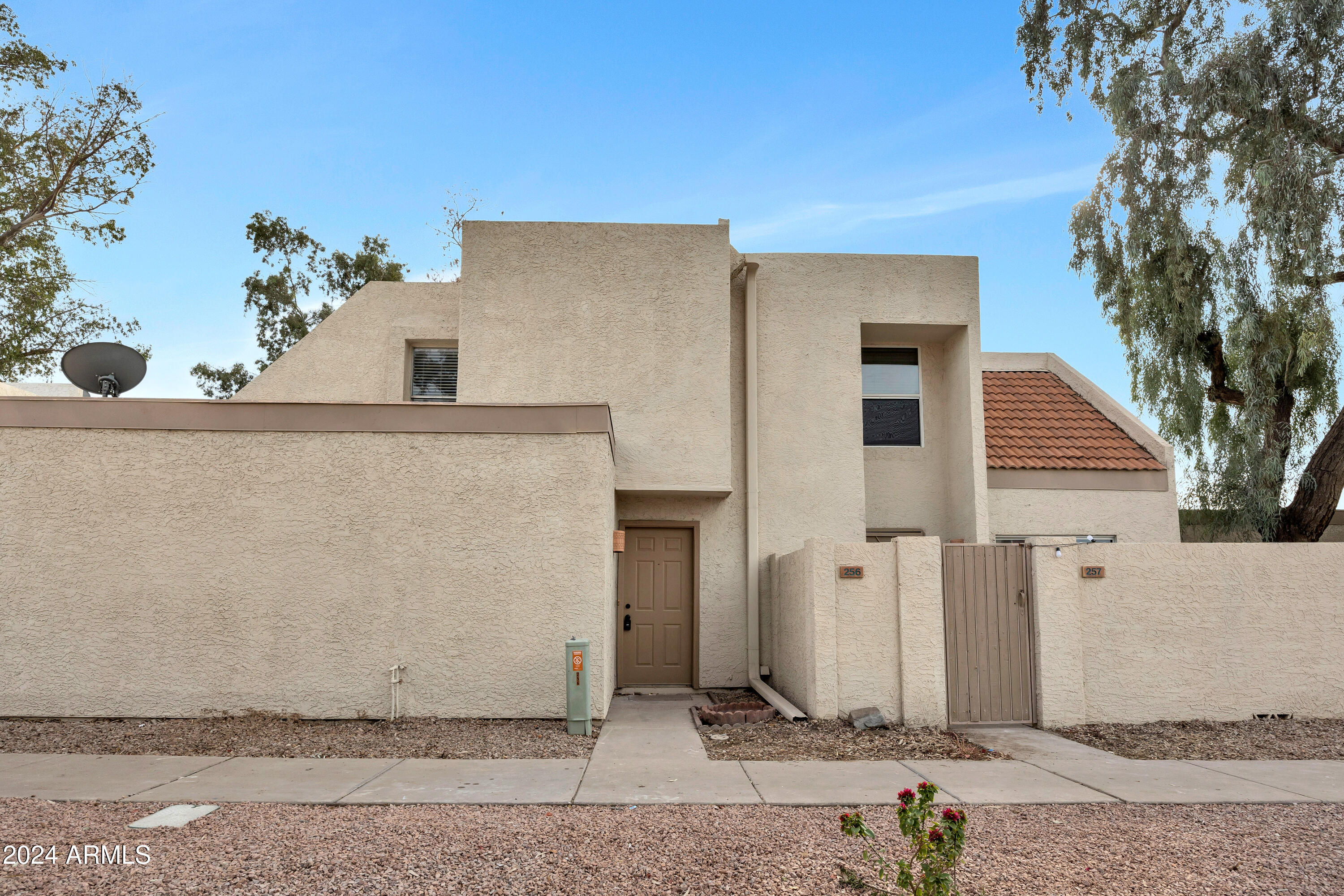 1342 W EMERALD Avenue # 256