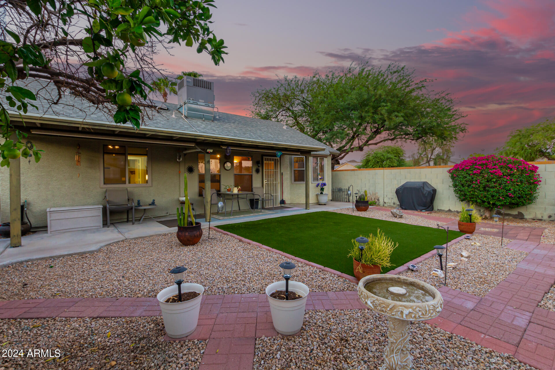 1531 E ROSEMONTE Drive