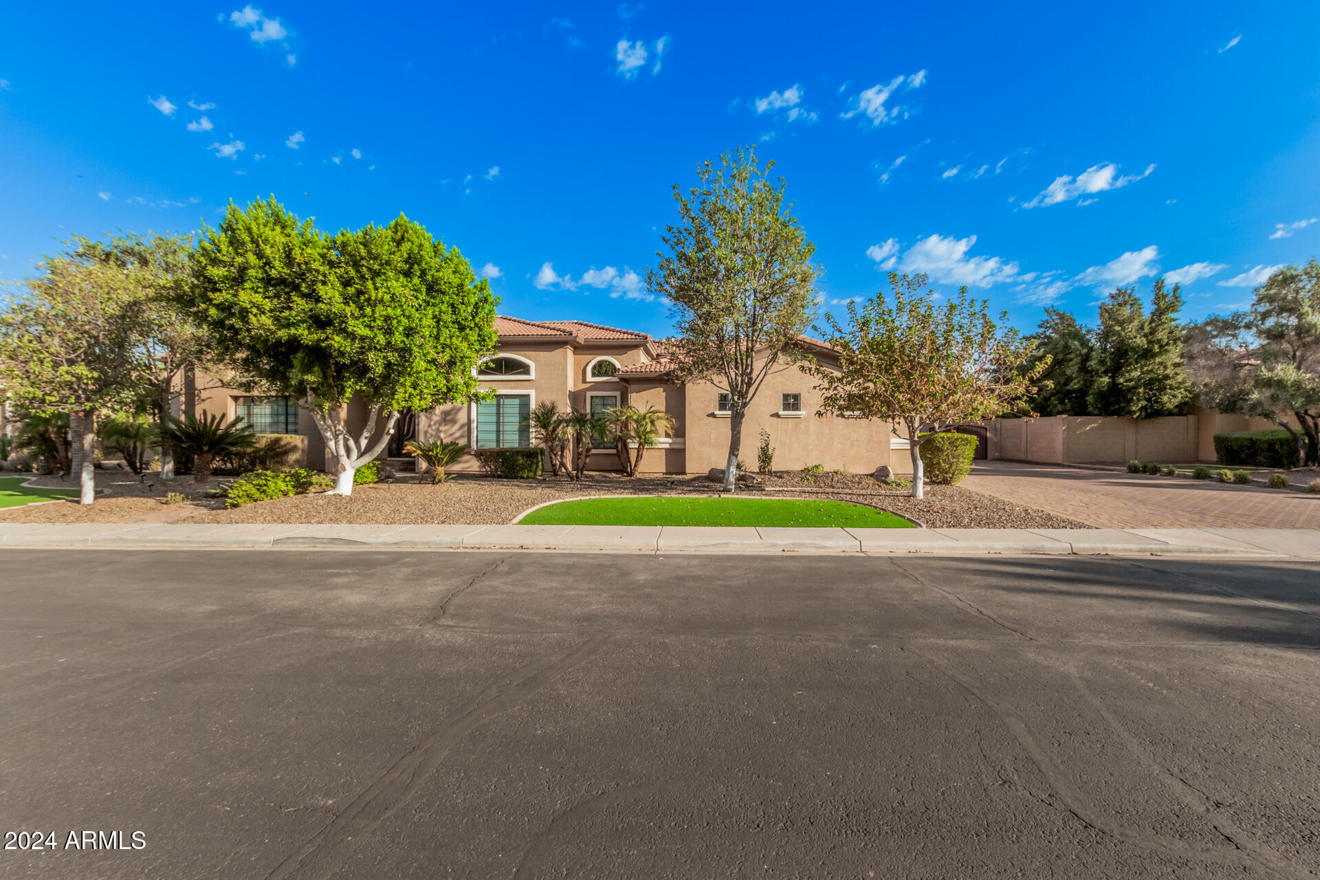 4102 E SCORPIO Place