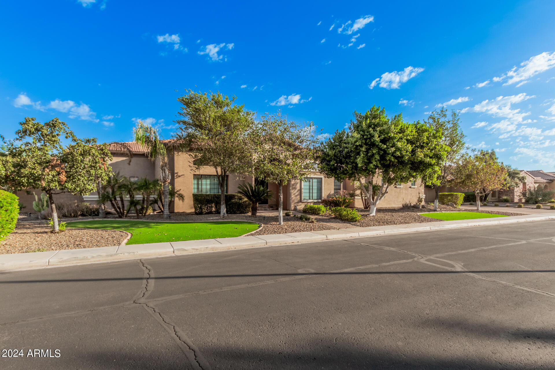 4102 E SCORPIO Place