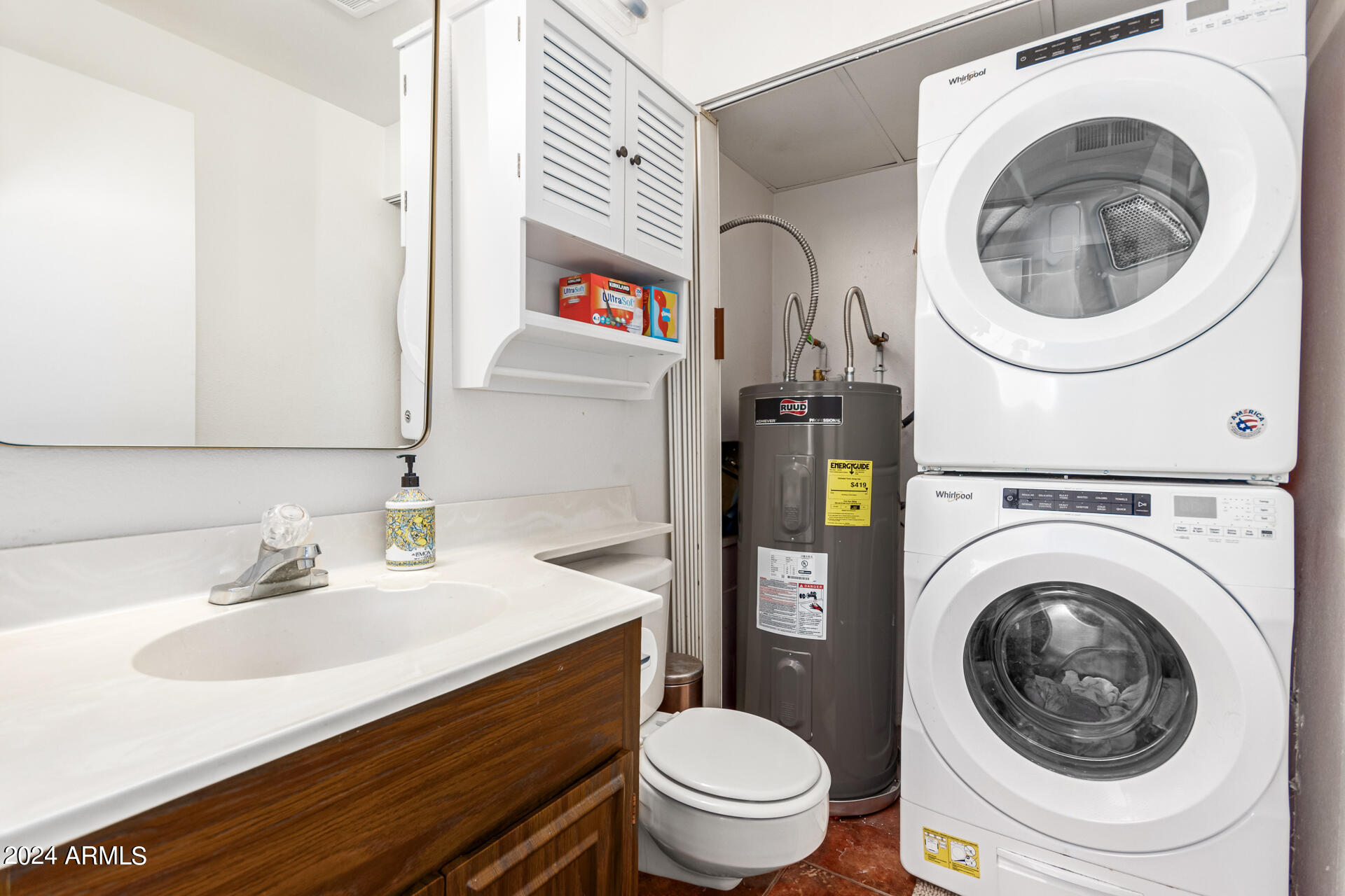 944 S VALENCIA -- # 21