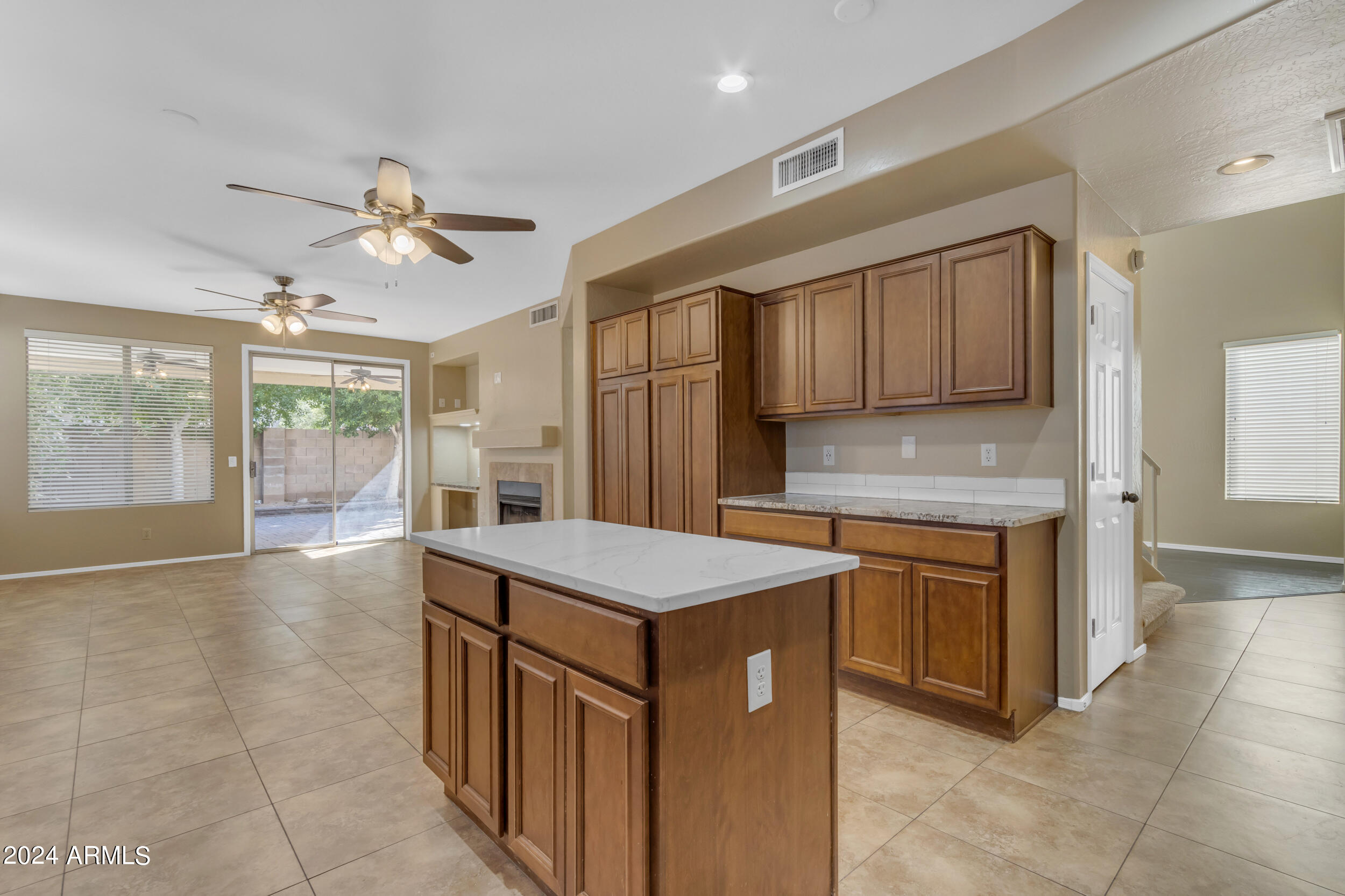 971 N FLORENCE Drive