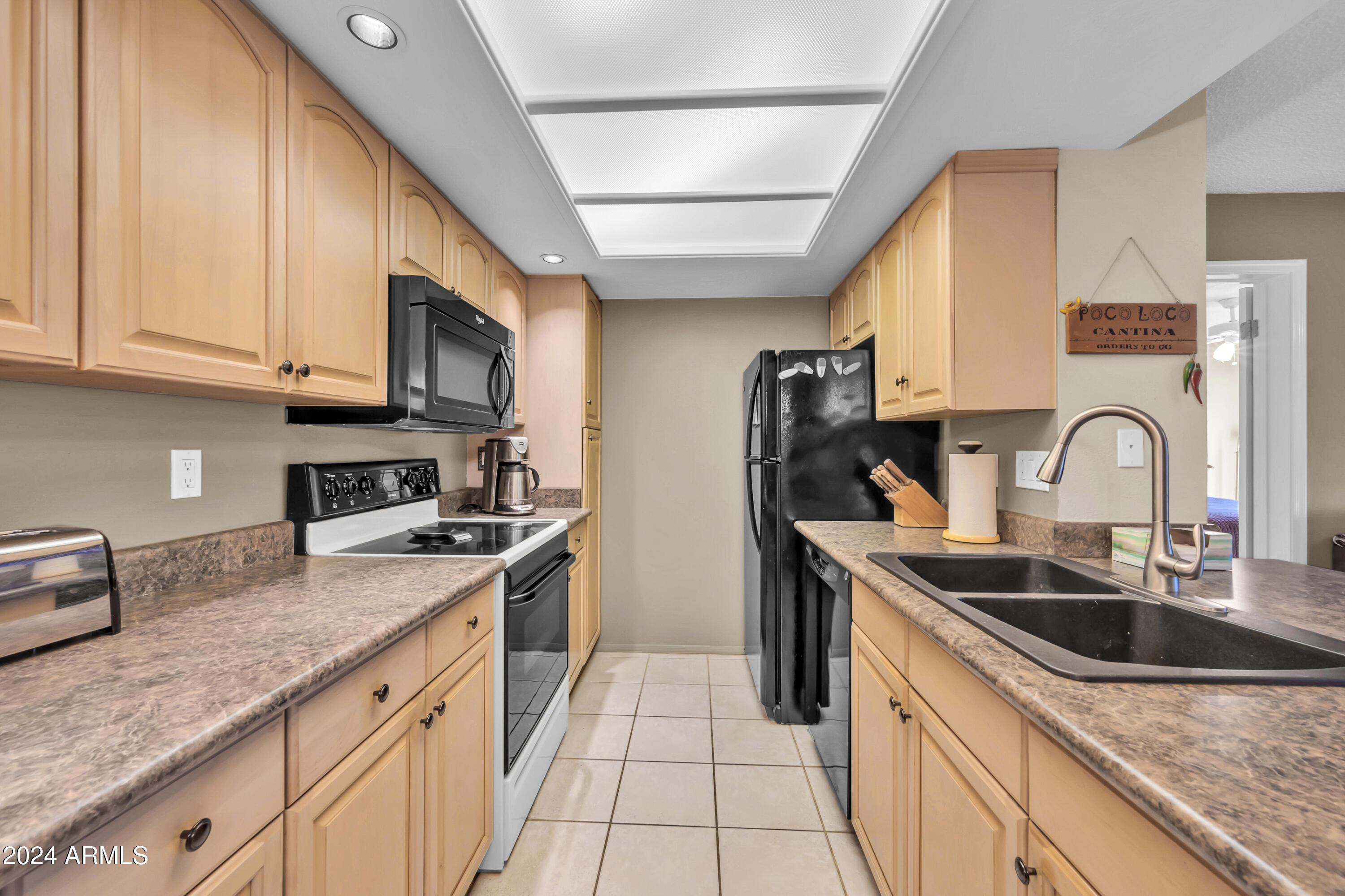 10410 N CAVE CREEK Road # 2022