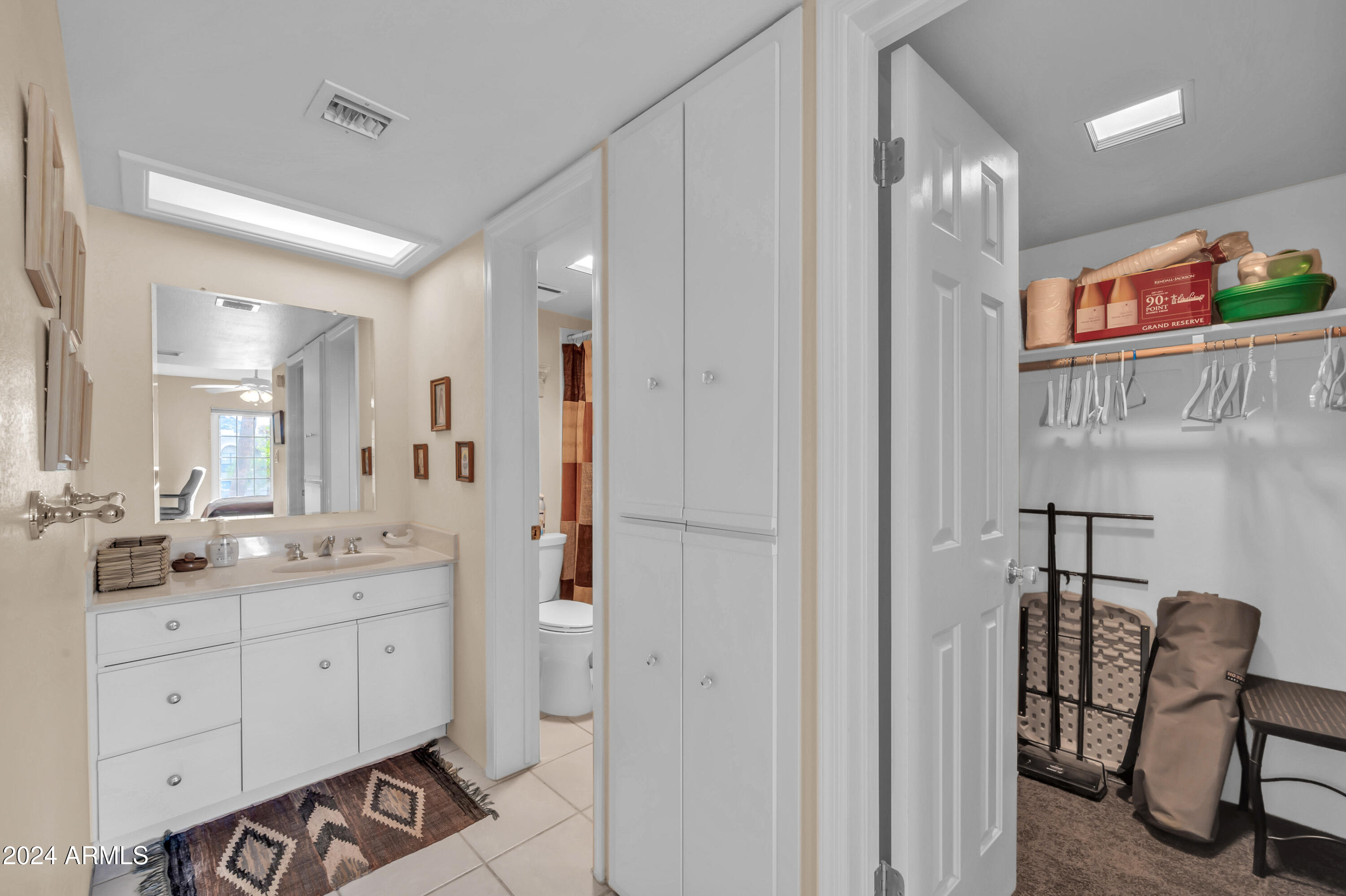 10410 N CAVE CREEK Road # 2022