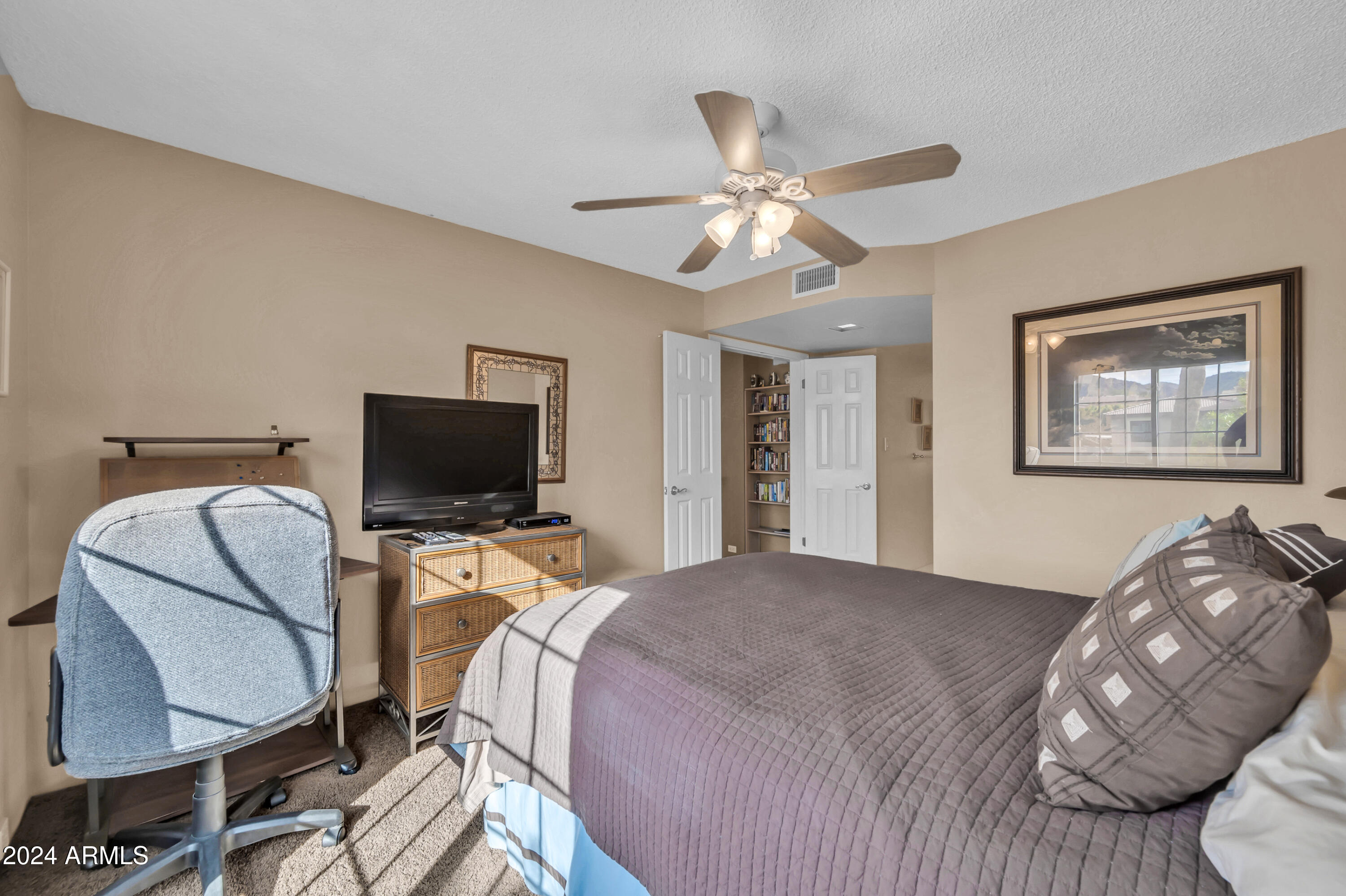 10410 N CAVE CREEK Road # 2022