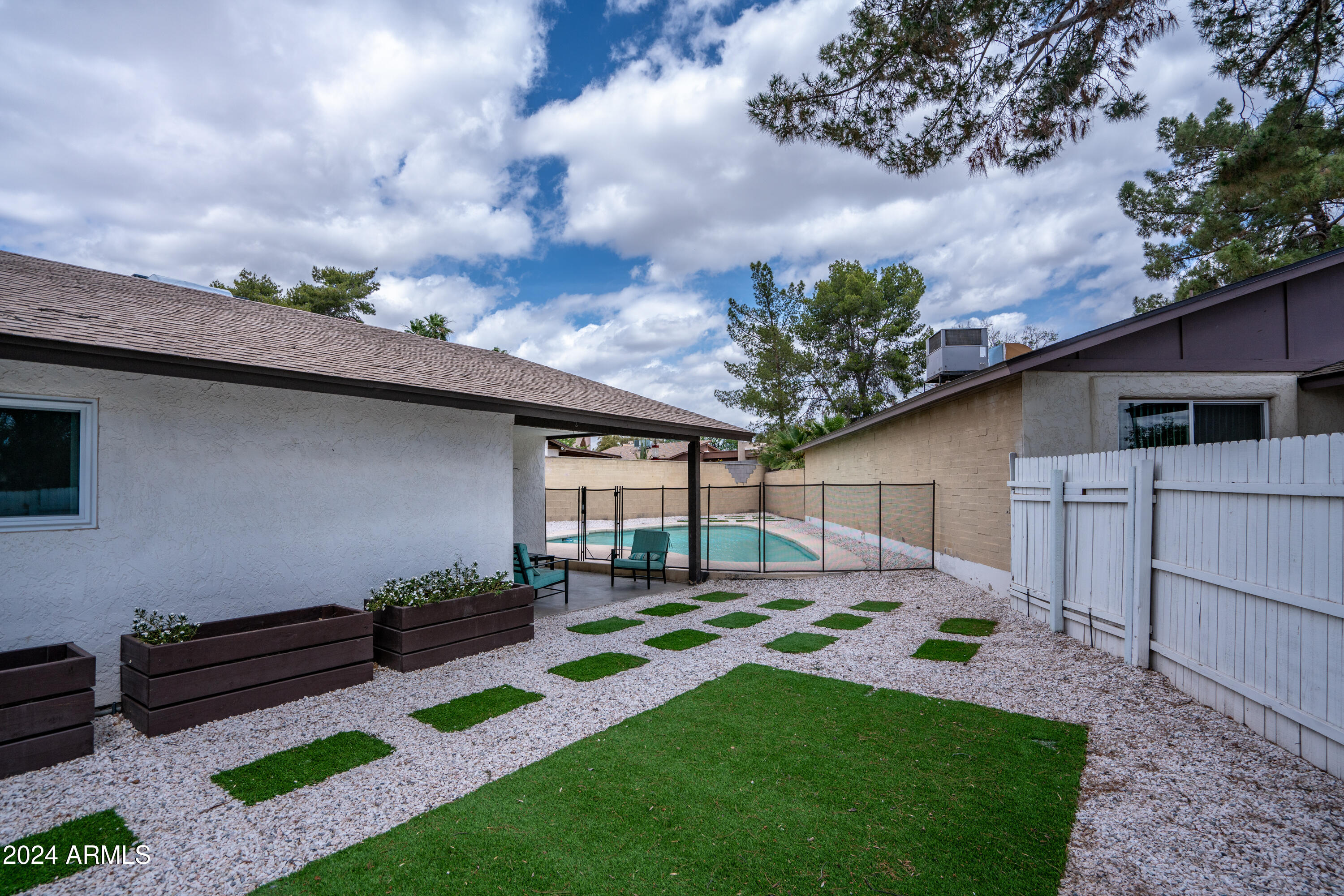 948 N 87TH Street