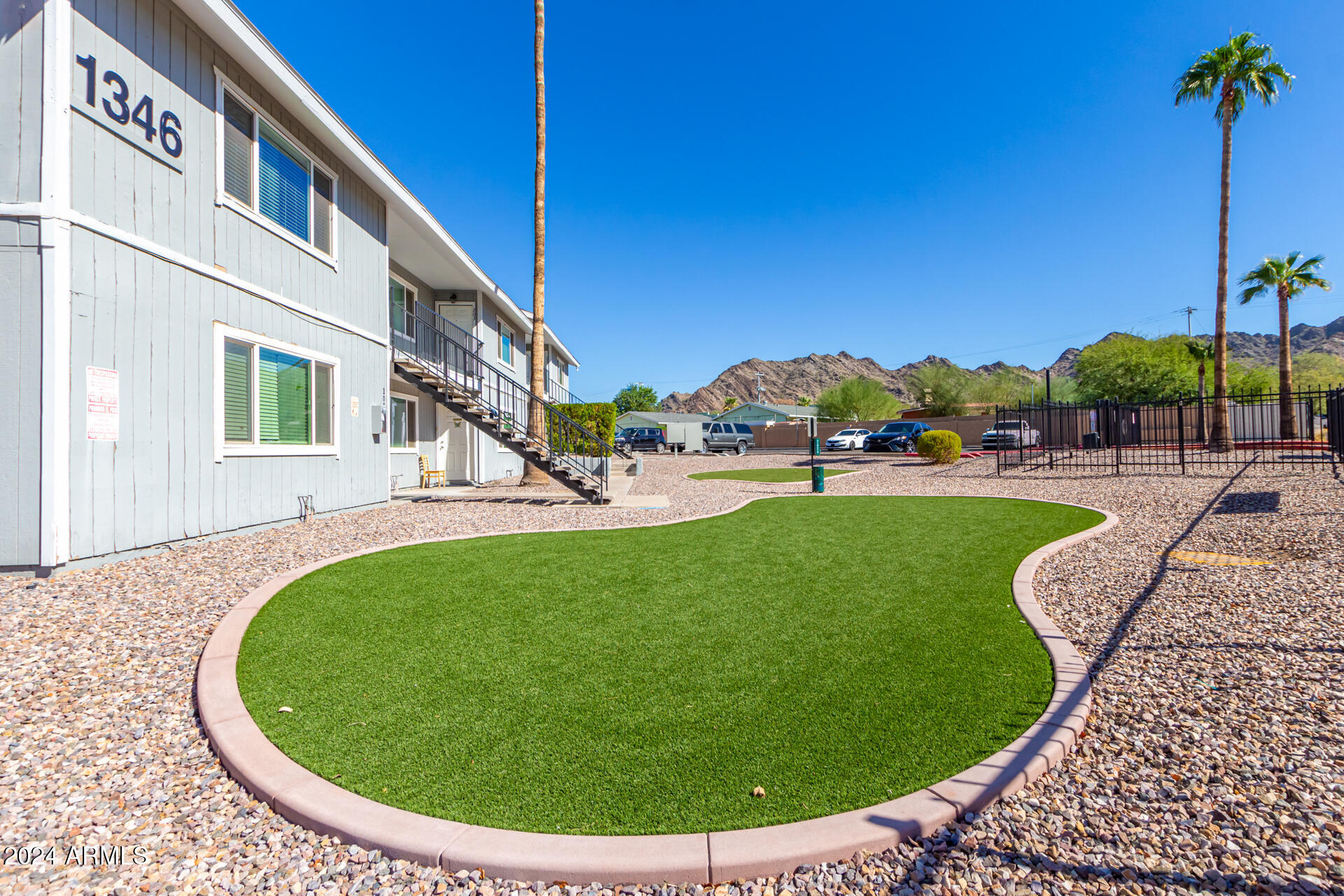 1346 E MOUNTAIN VIEW Road # 201
