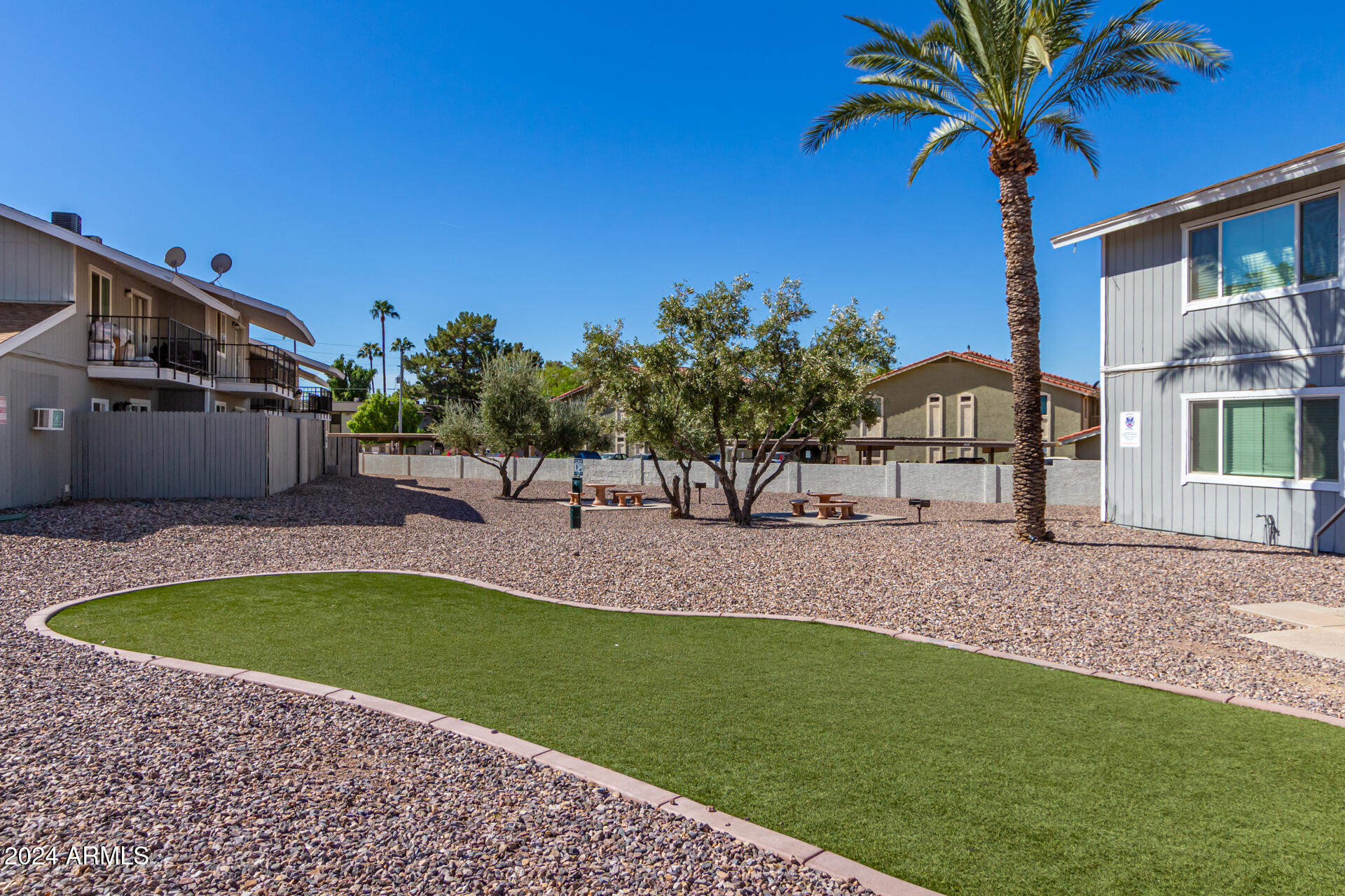 1346 E MOUNTAIN VIEW Road # 201