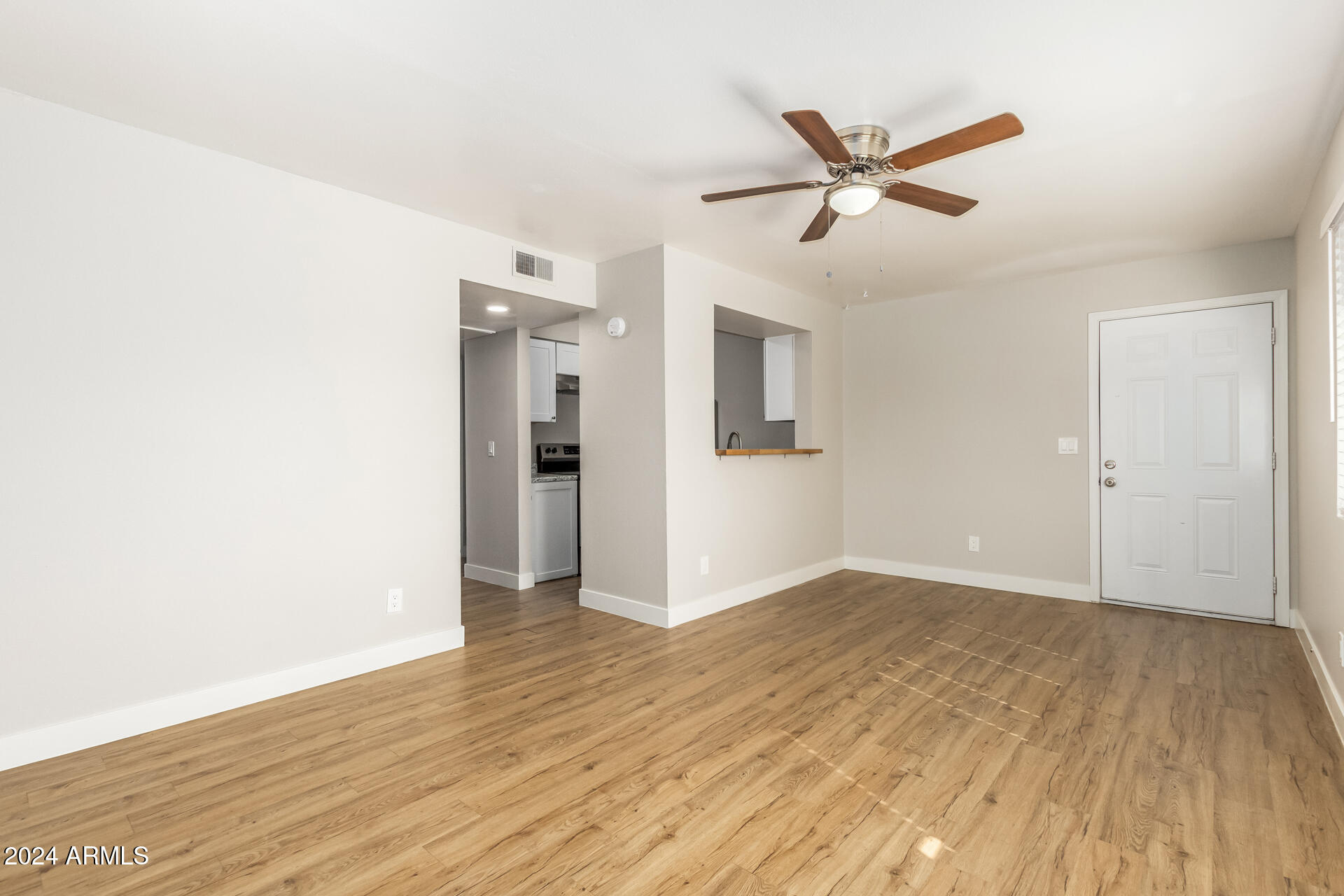 1346 E MOUNTAIN VIEW Road # 201