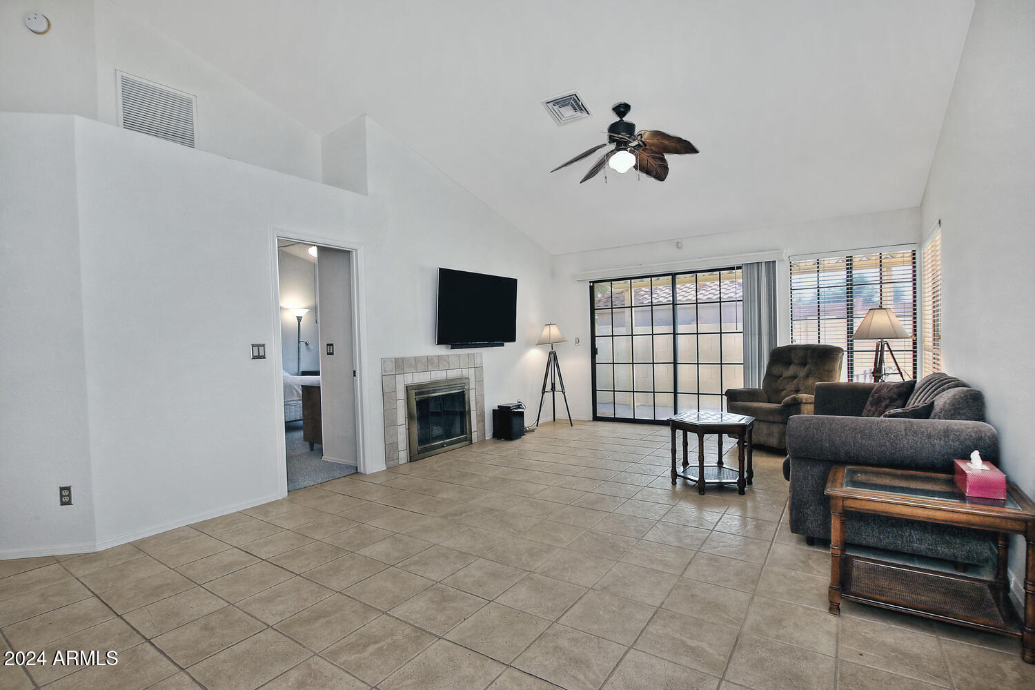 91 W CALLE DE ARCOS --