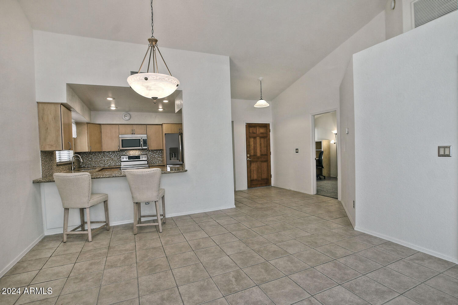 91 W CALLE DE ARCOS --