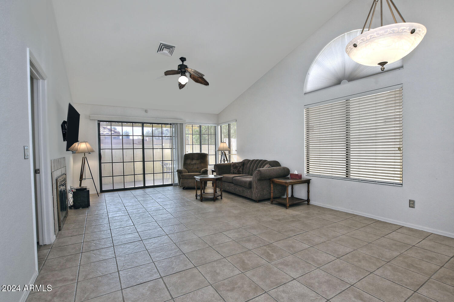 91 W CALLE DE ARCOS --