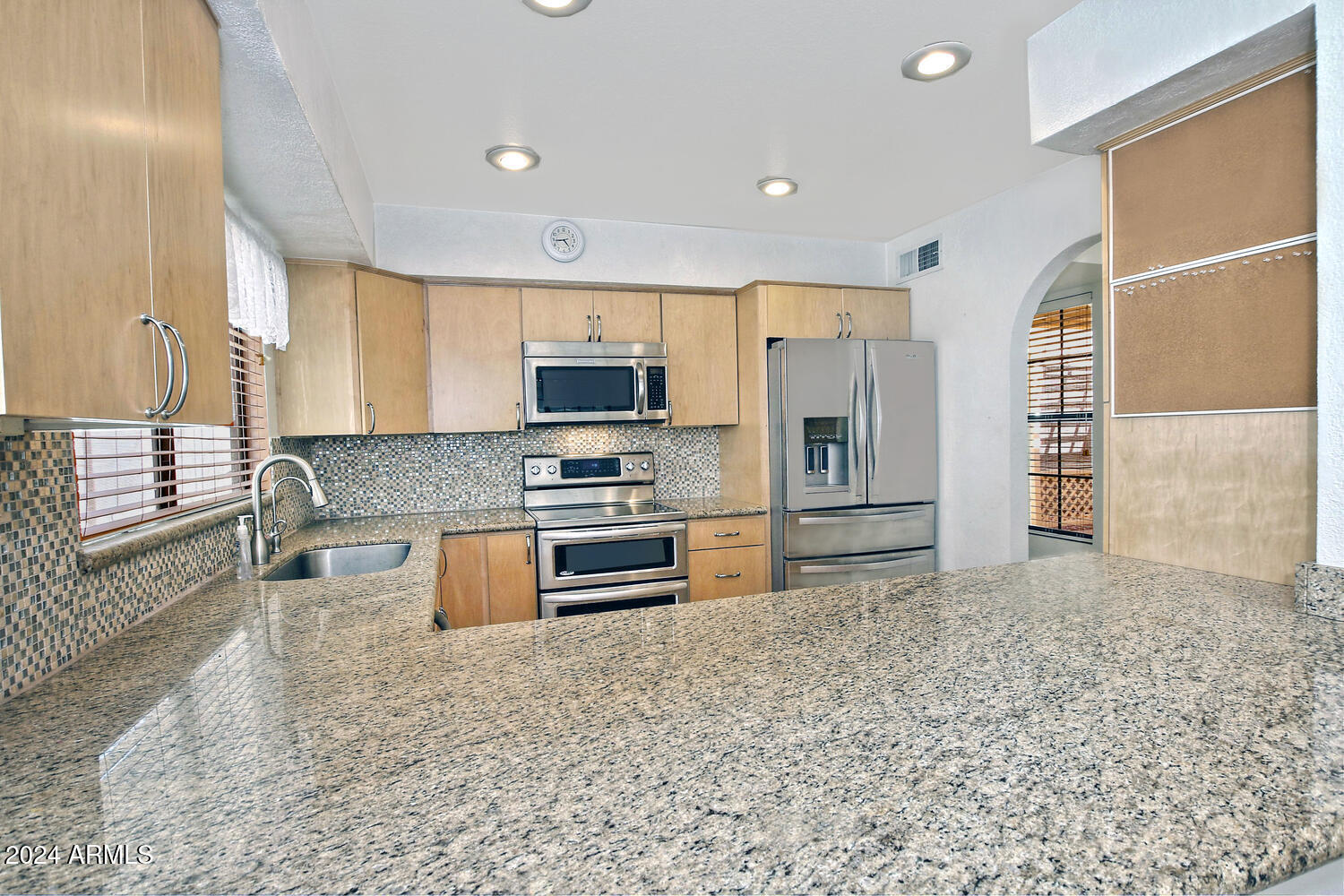 91 W CALLE DE ARCOS --