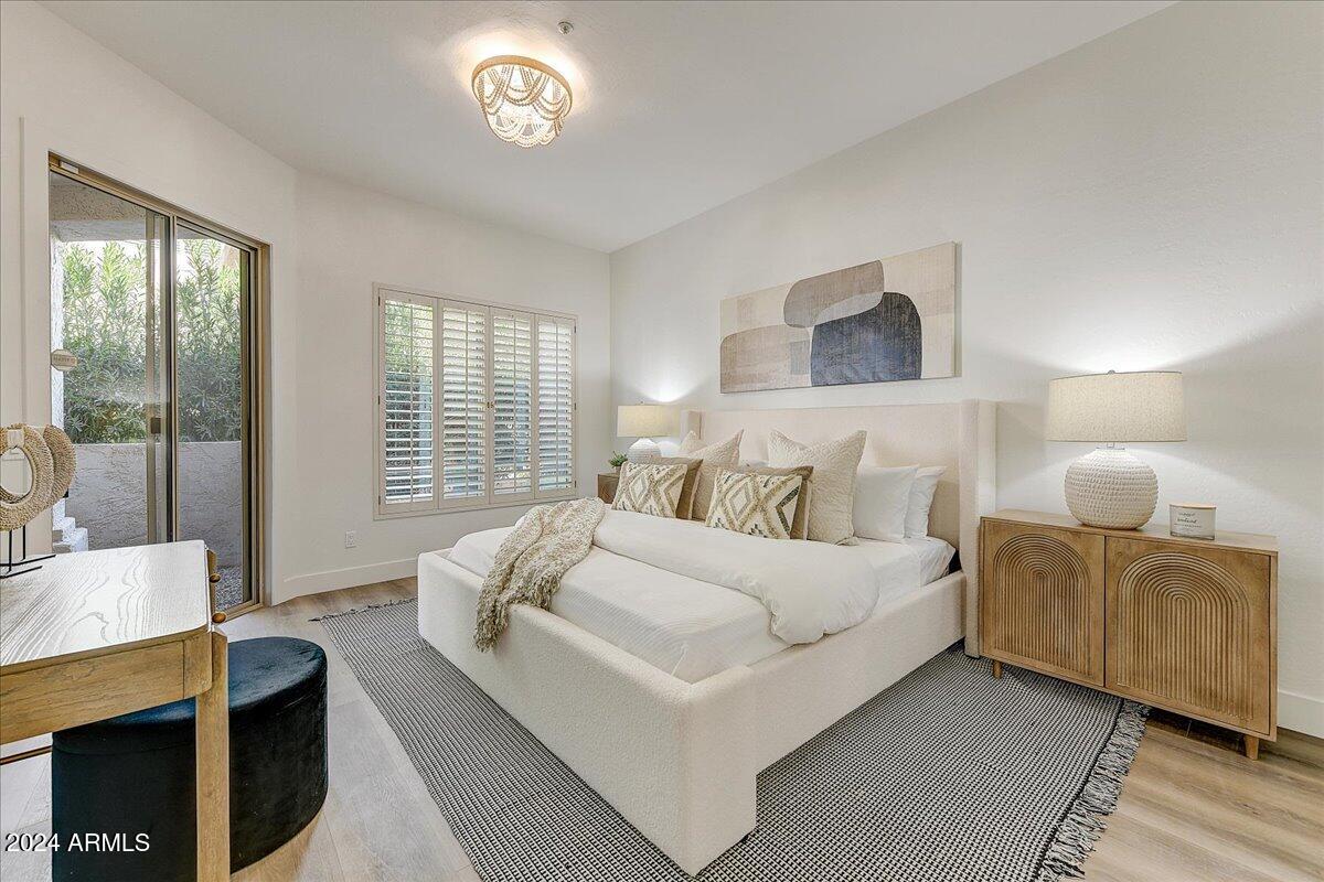 8180 E SHEA Boulevard # 1046