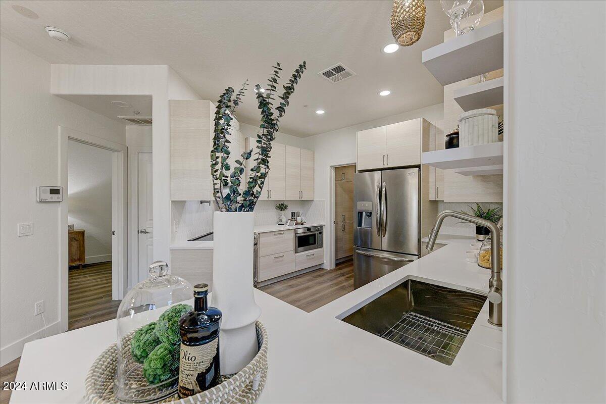 8180 E SHEA Boulevard # 1046