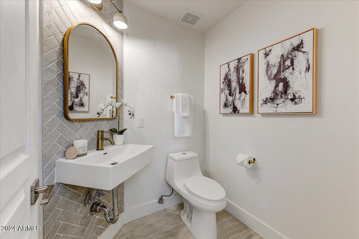 8180 E SHEA Boulevard # 1046