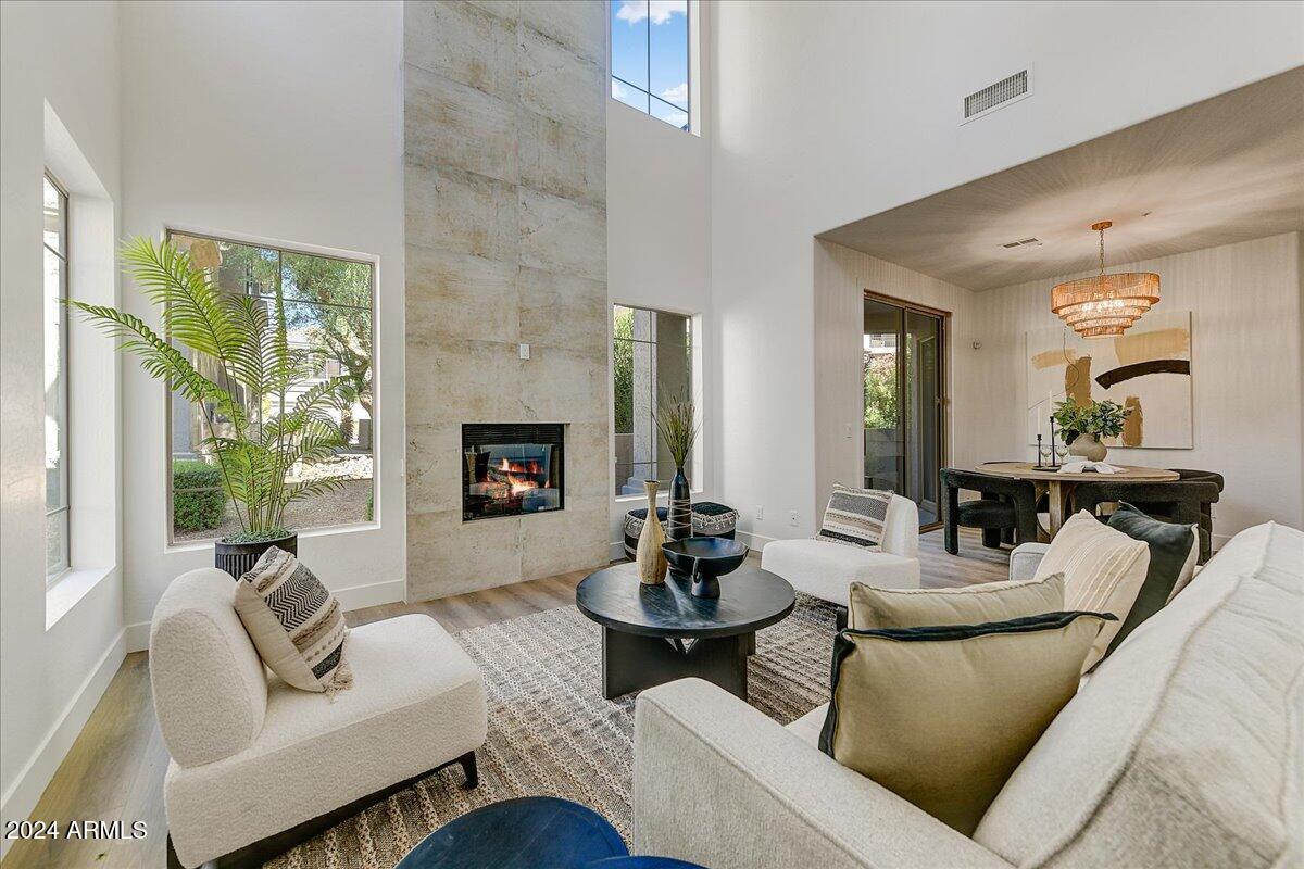 8180 E SHEA Boulevard # 1046