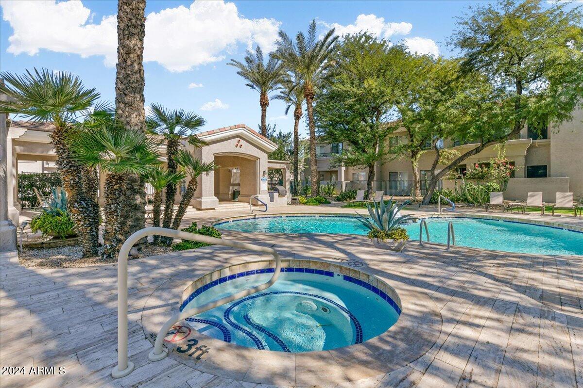 8180 E SHEA Boulevard # 1046