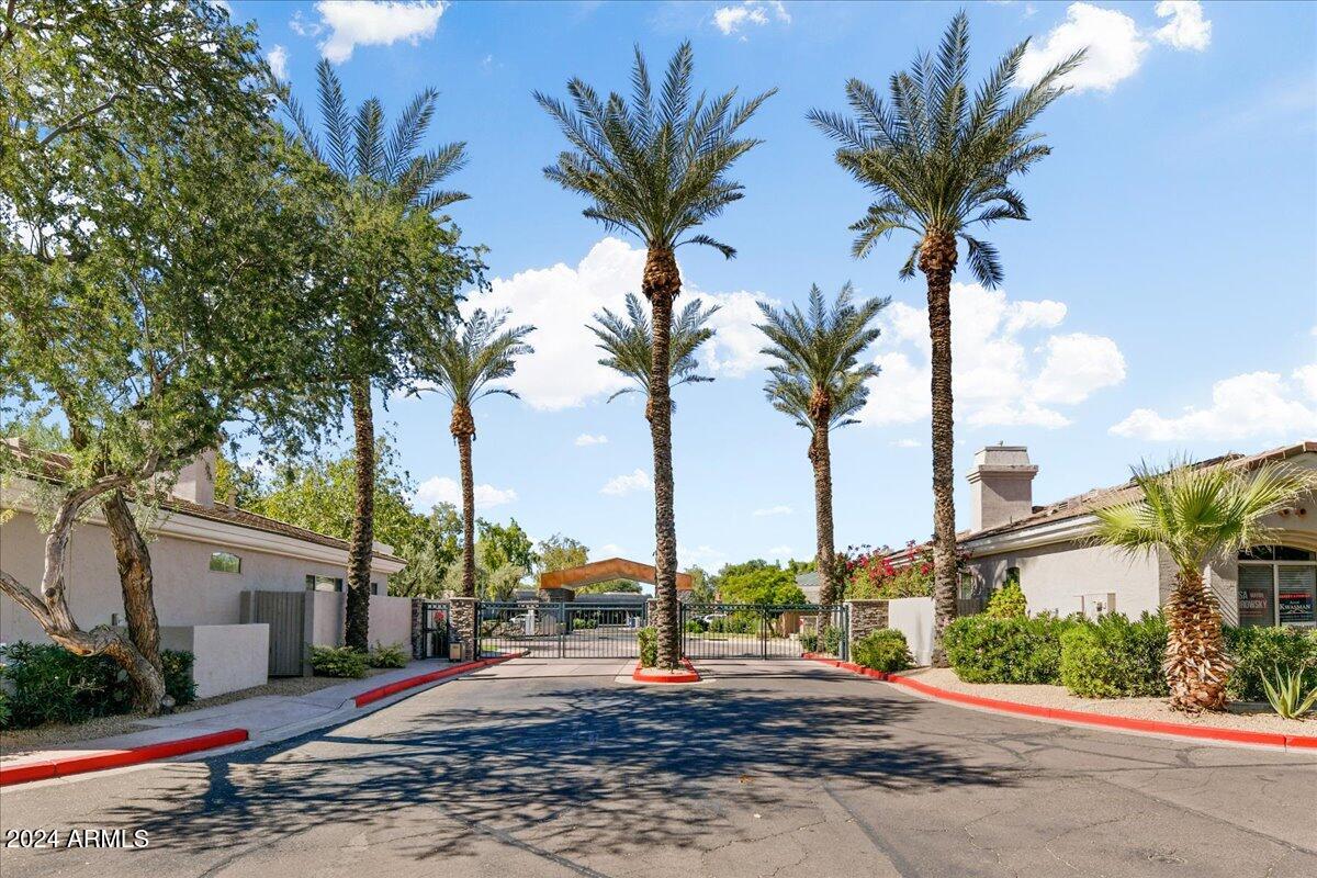 8180 E SHEA Boulevard # 1046