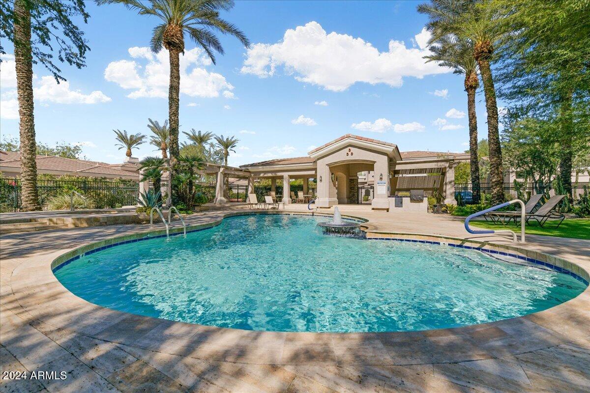 8180 E SHEA Boulevard # 1046