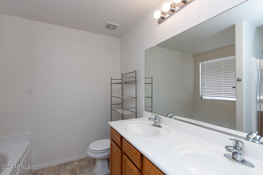 24010 W WAYLAND Drive