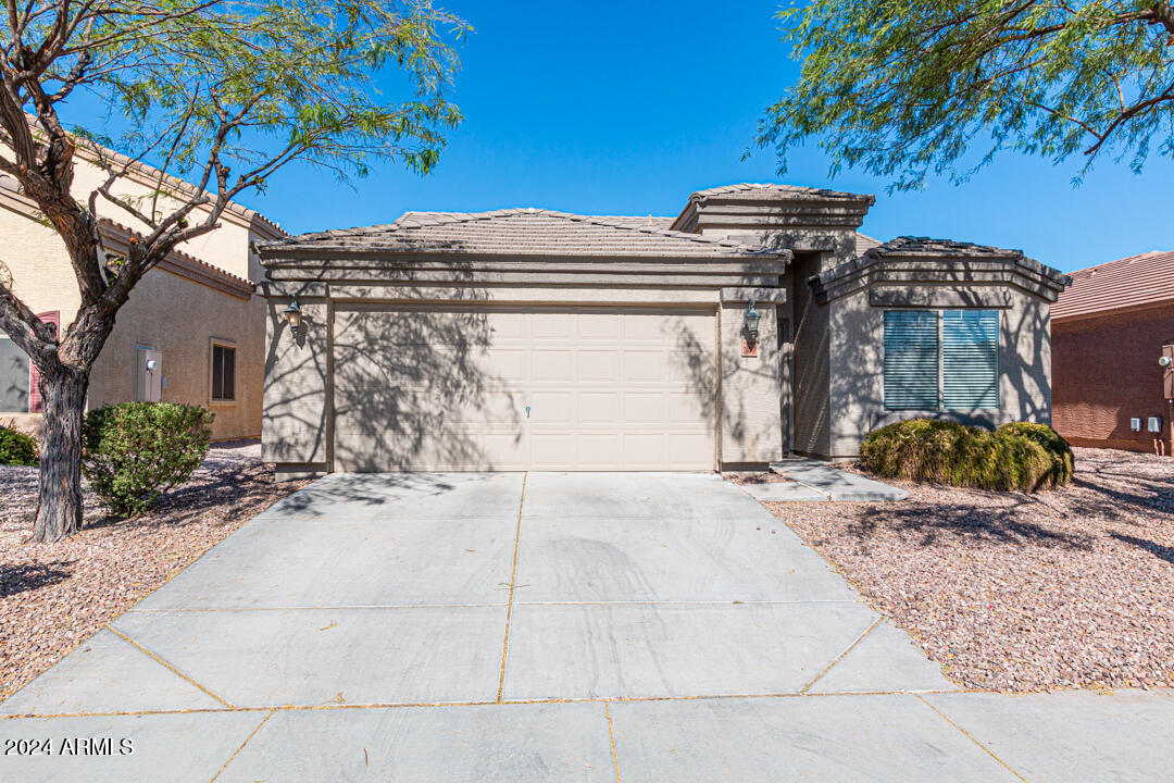 24010 W WAYLAND Drive