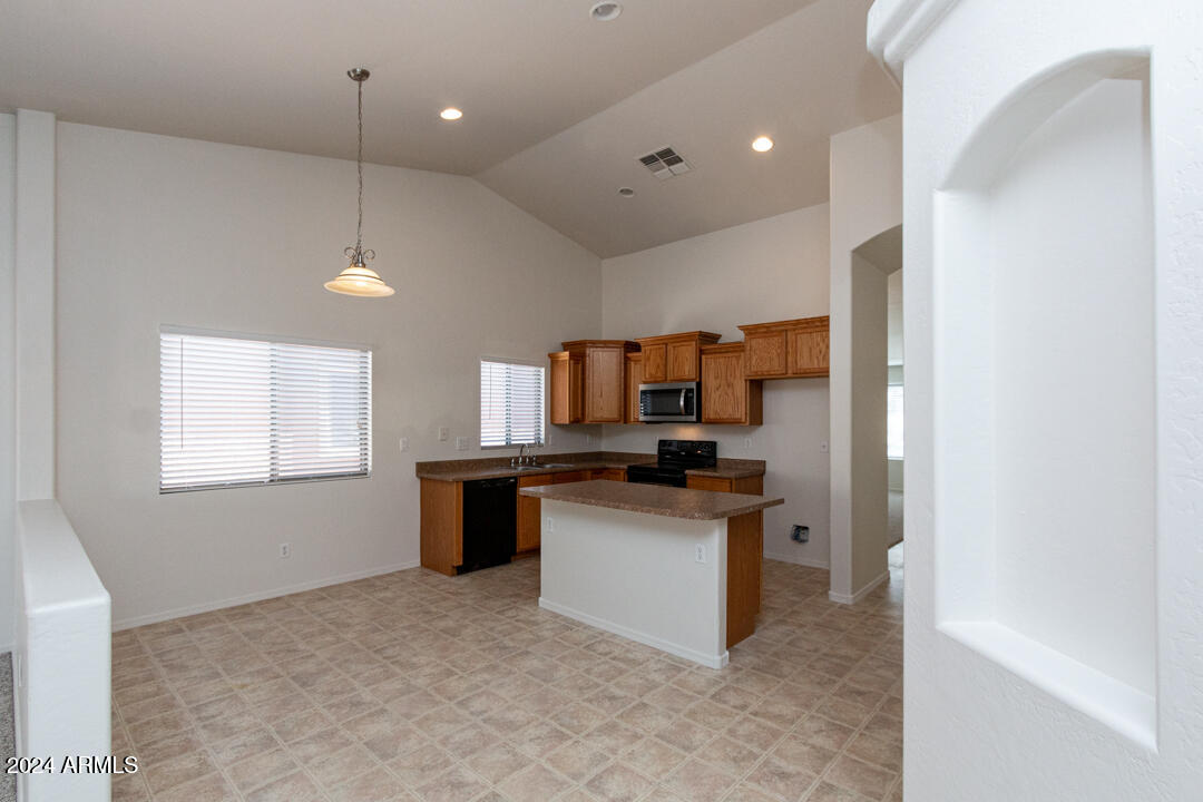 24010 W WAYLAND Drive
