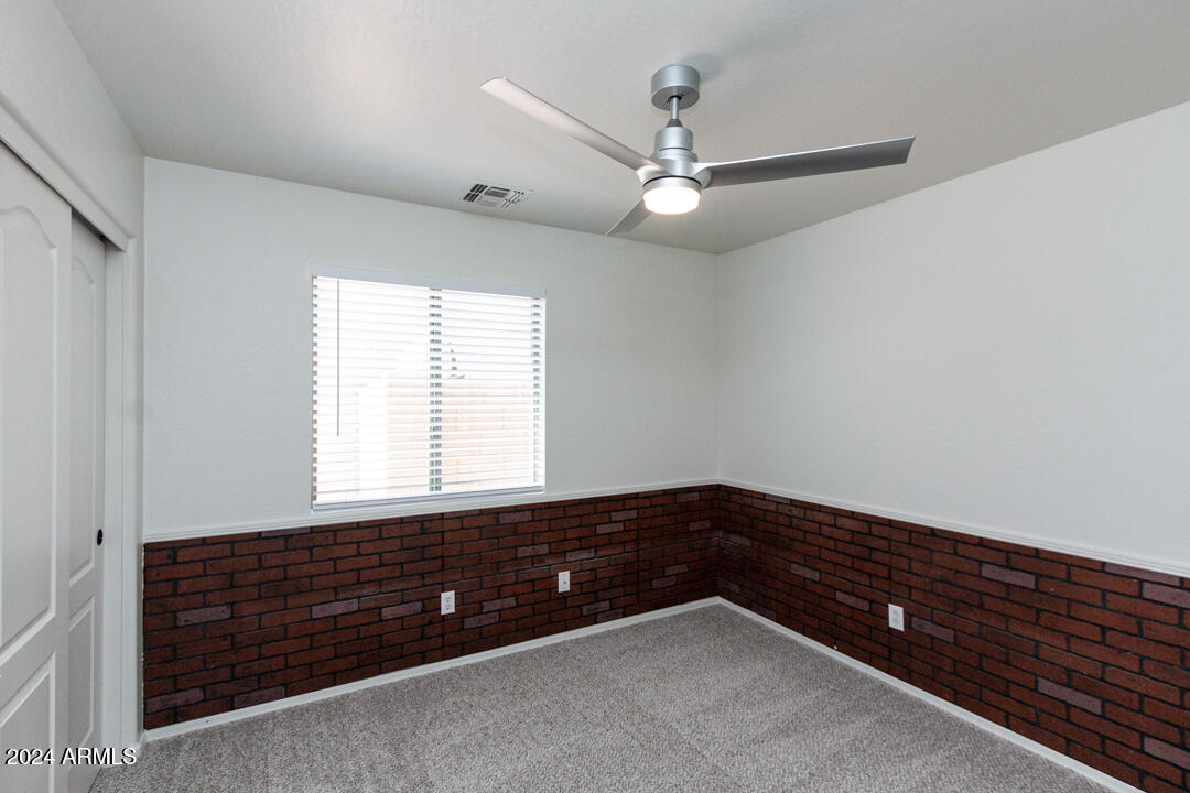 24010 W WAYLAND Drive